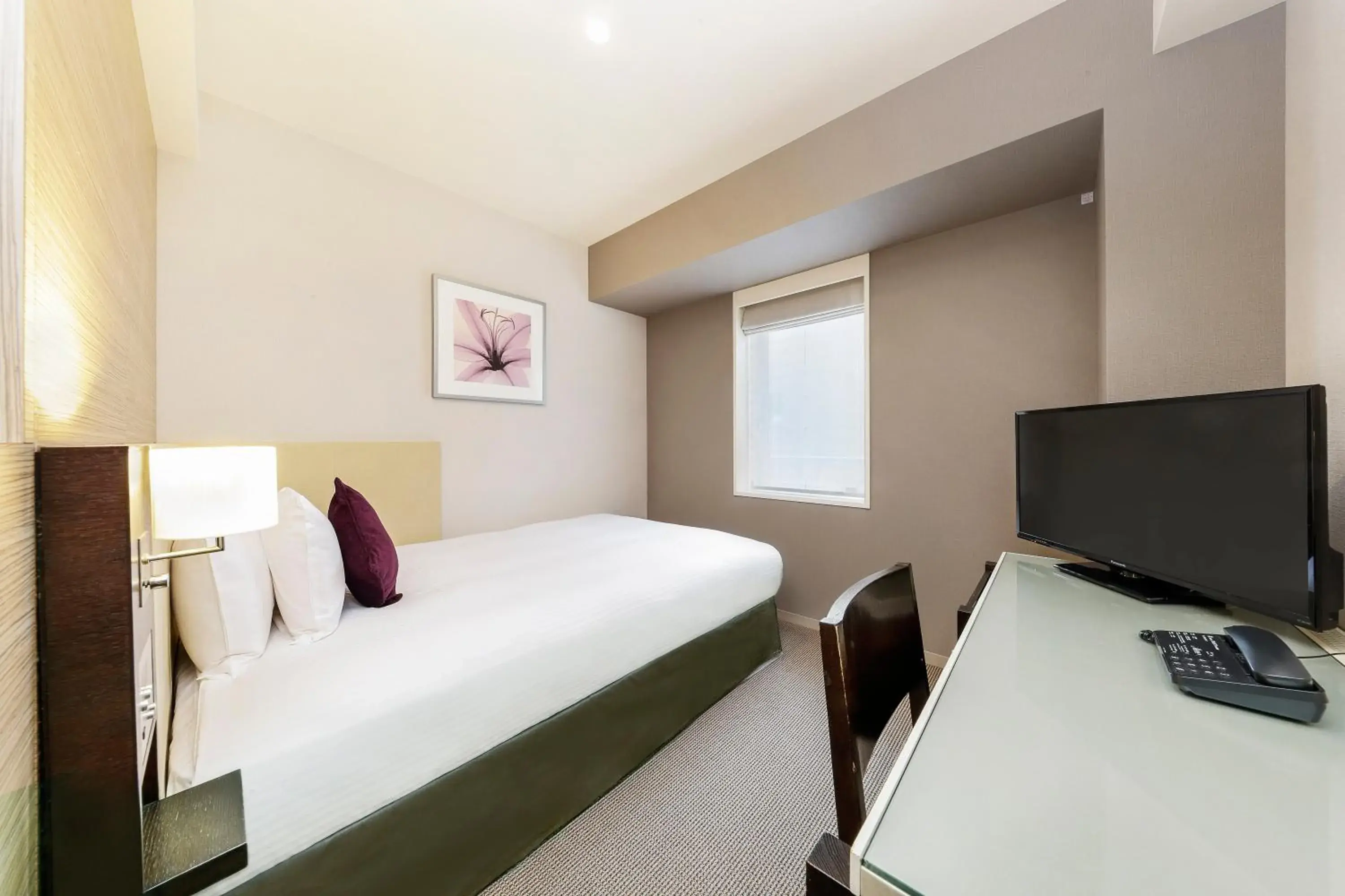 Bed in KOKO HOTEL Kobe Sannomiya Bed in KOKO HOTEL Kobe Sannomiya