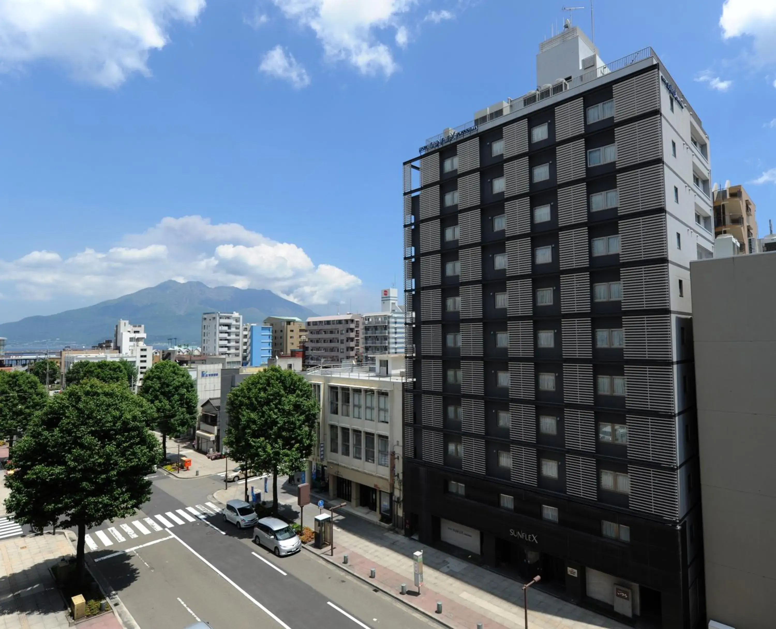 Property building in Hotel Sunflex Kagoshima Property building in Hotel Sunflex Kagoshima