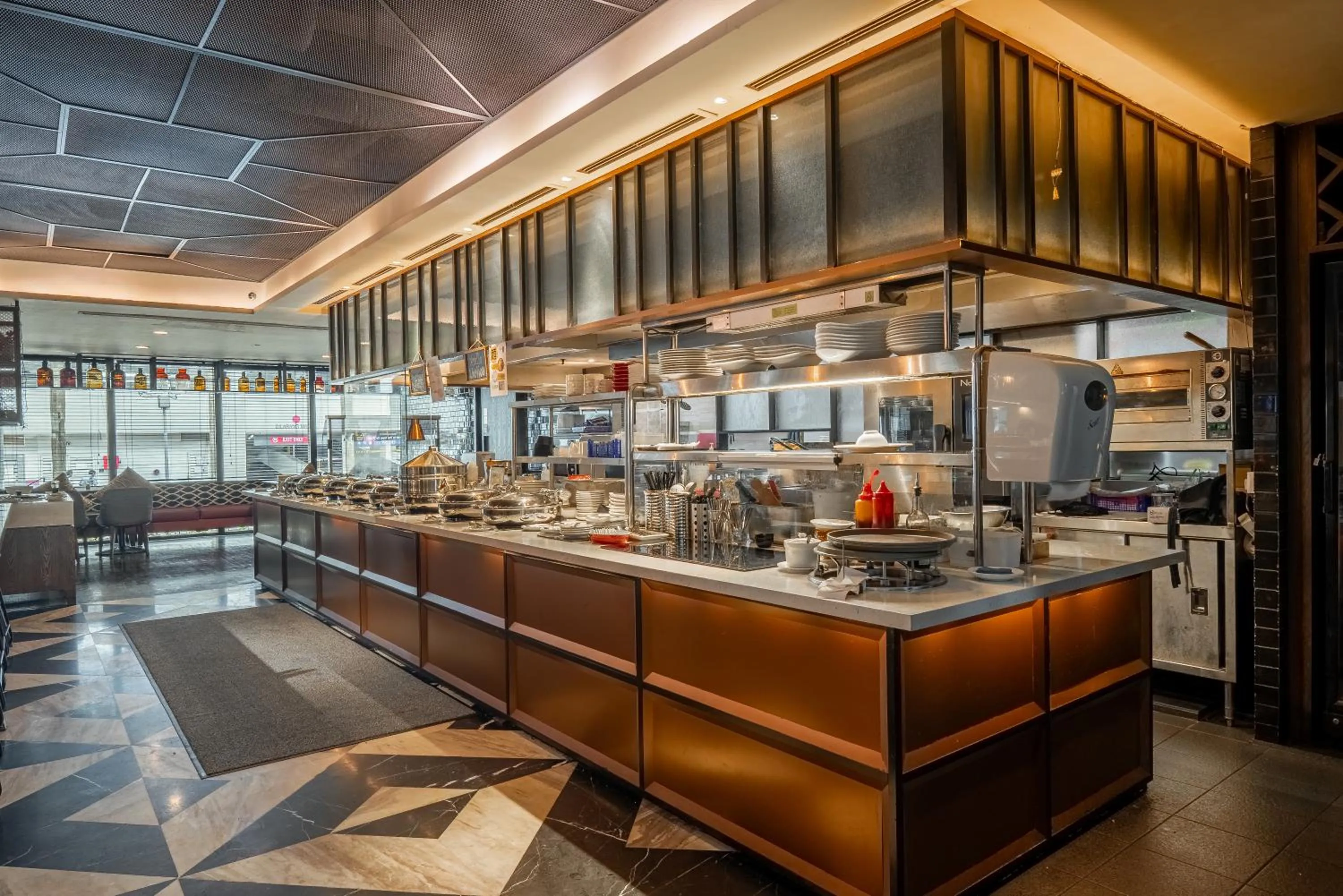 Restaurant/places to eat in Micasa All Suites Hotel