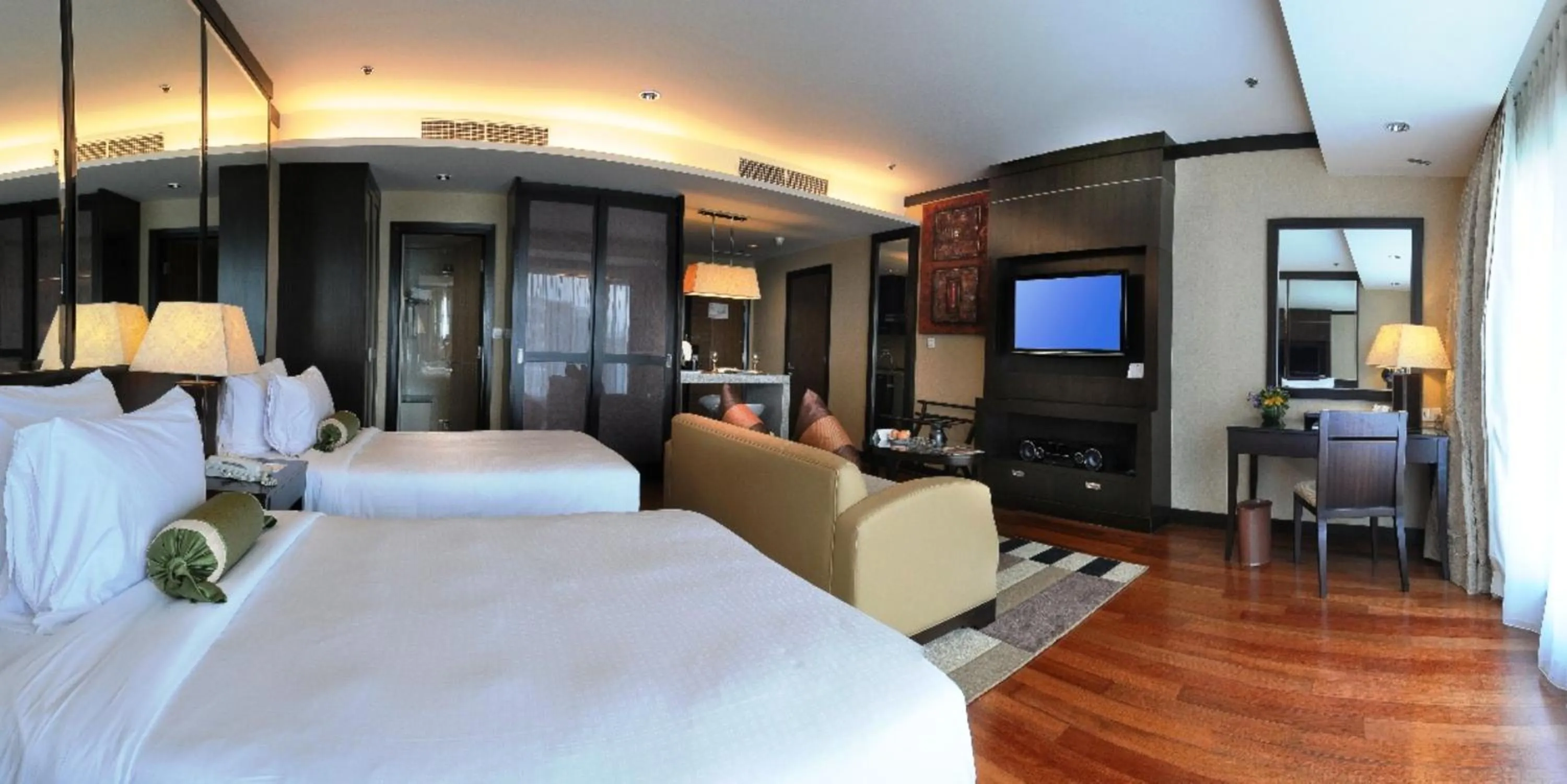 Photo of the whole room, Bed in Micasa All Suites Hotel