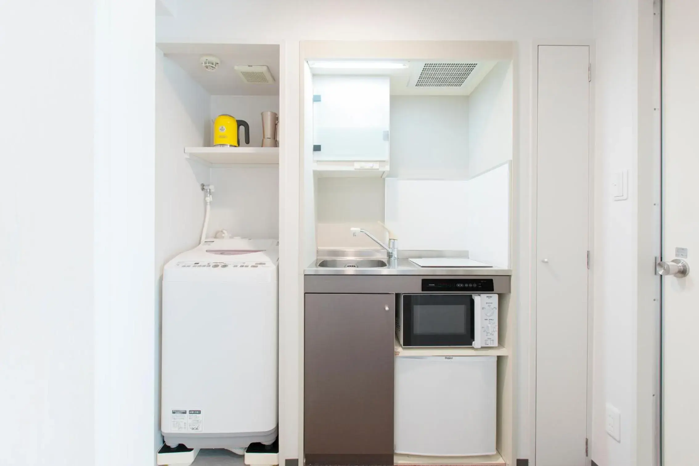 Quadruple Room in Tokyu Stay Meguro Yutenji Quadruple Room in Tokyu Stay Meguro Yutenji