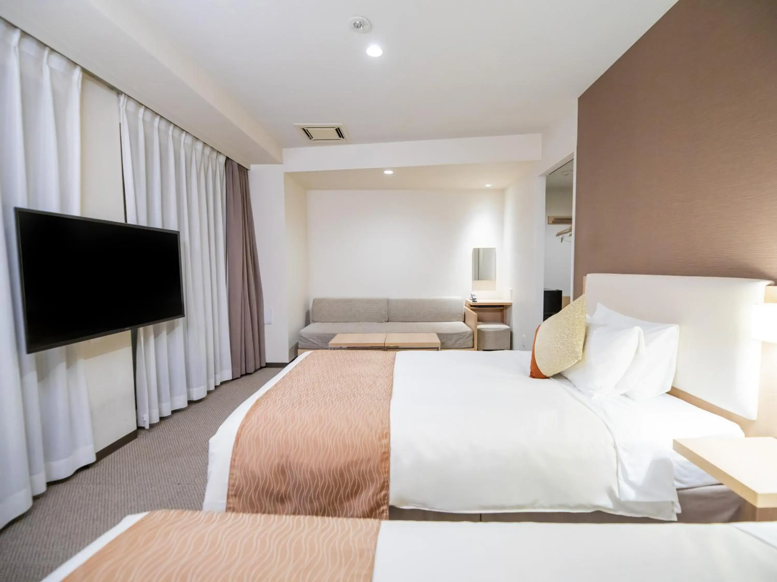 Photo of the whole room, Bed in Tokyu Stay Nihonbashi Photo of the whole room, Bed in Tokyu Stay Nihonbashi