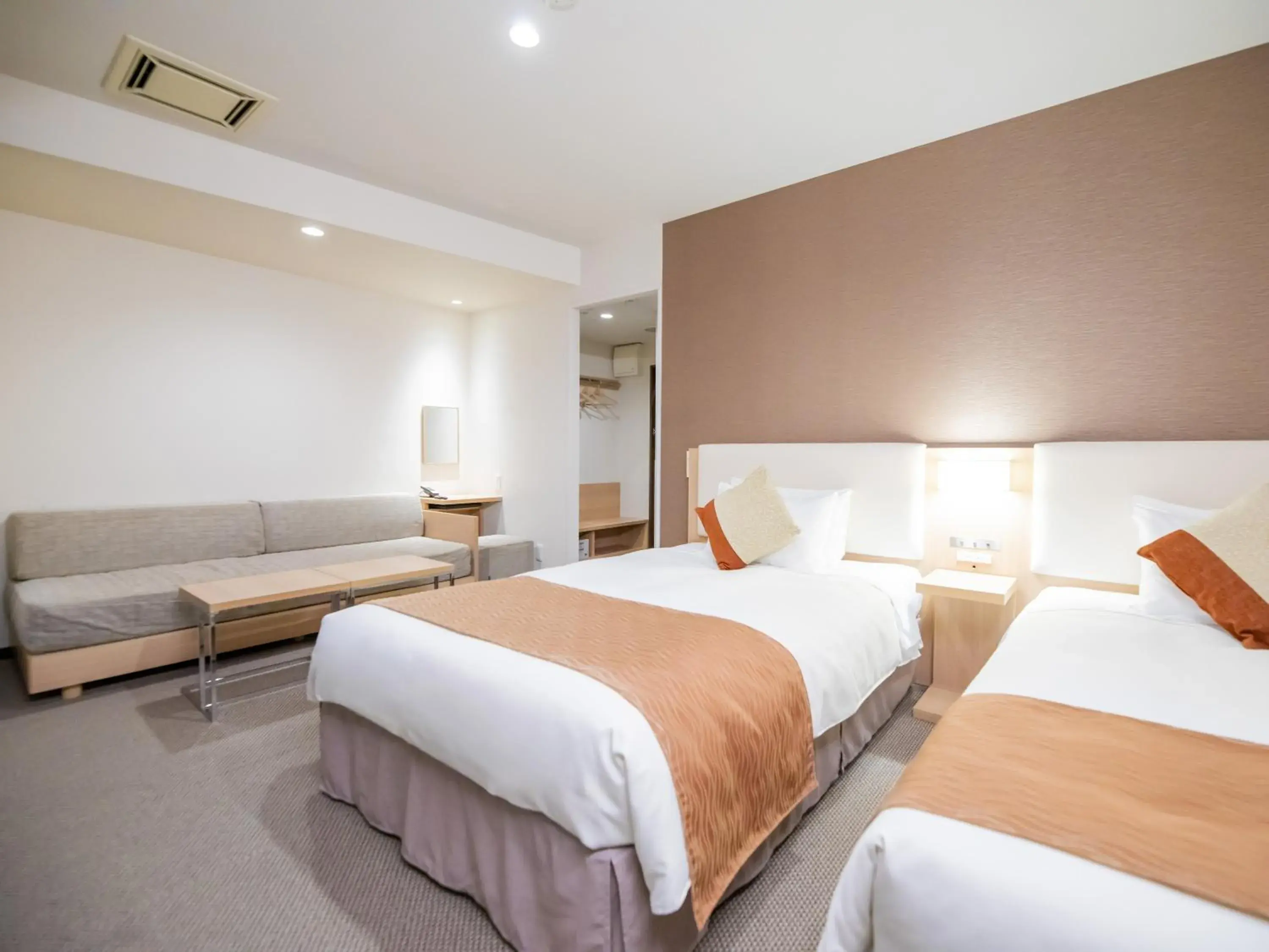 Photo of the whole room, Bed in Tokyu Stay Nihonbashi Photo of the whole room, Bed in Tokyu Stay Nihonbashi