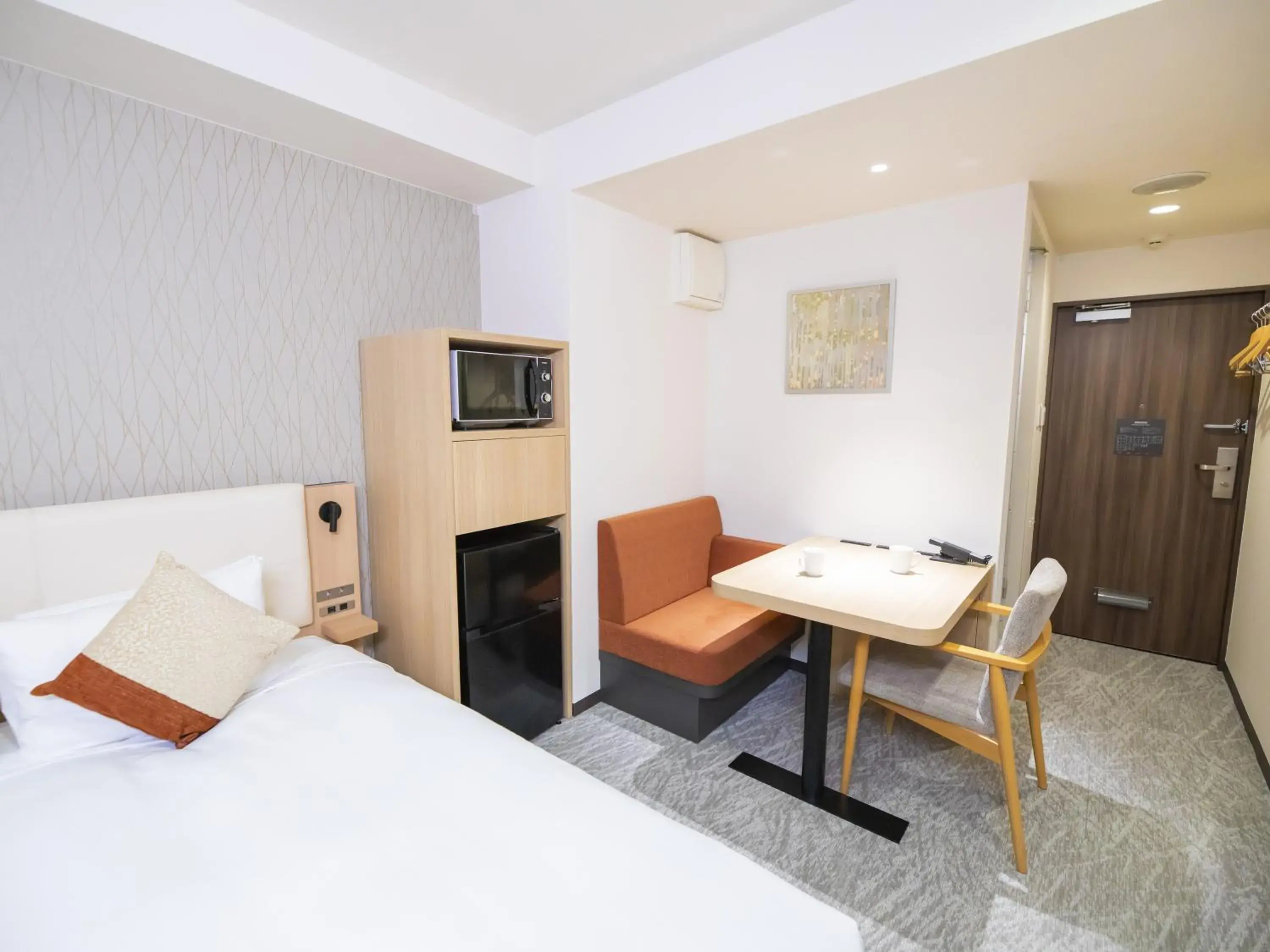 Photo of the whole room, Bed in Tokyu Stay Nihonbashi Photo of the whole room, Bed in Tokyu Stay Nihonbashi