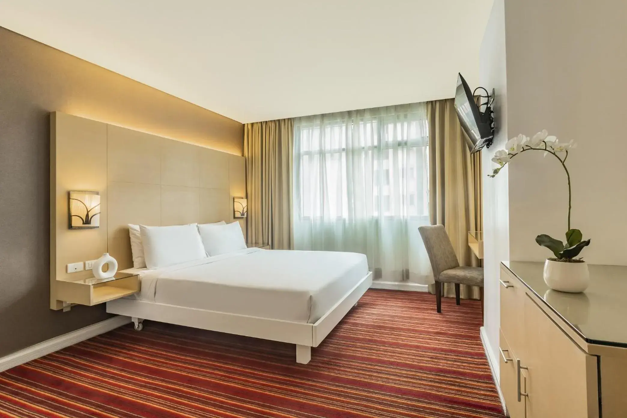 Bed in St Giles Hotel Makati Bed in St Giles Hotel Makati