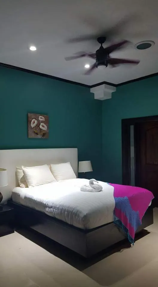 Bed in Villa Dora Mae