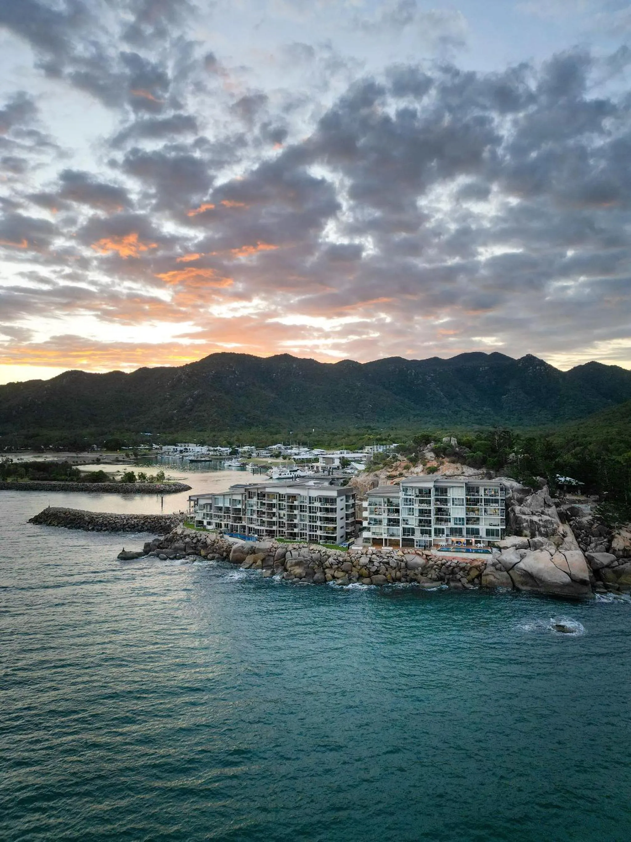 Natural landscape in Grand Mercure Apartments Magnetic Island