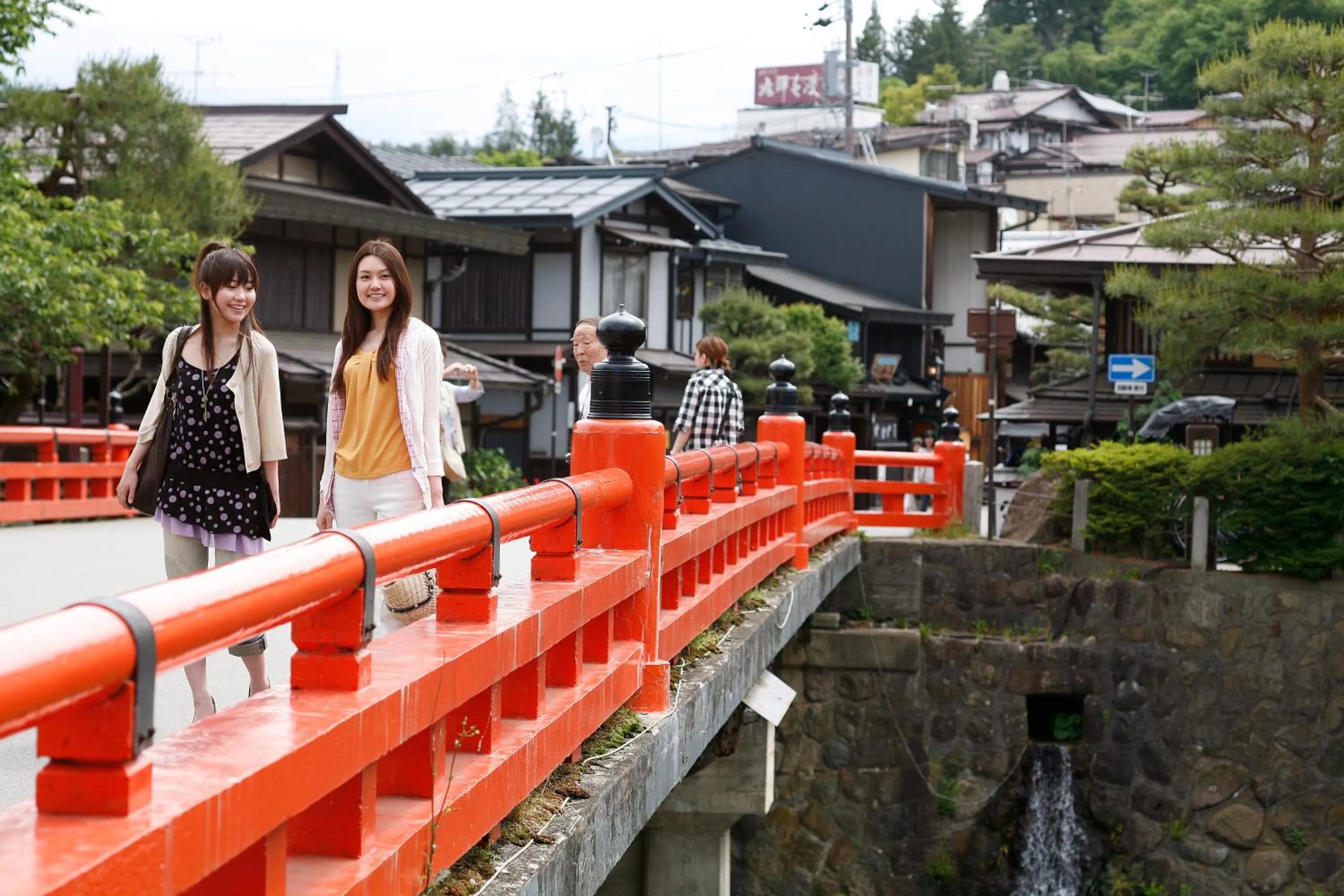 Nearby landmark in Takayama Ouan