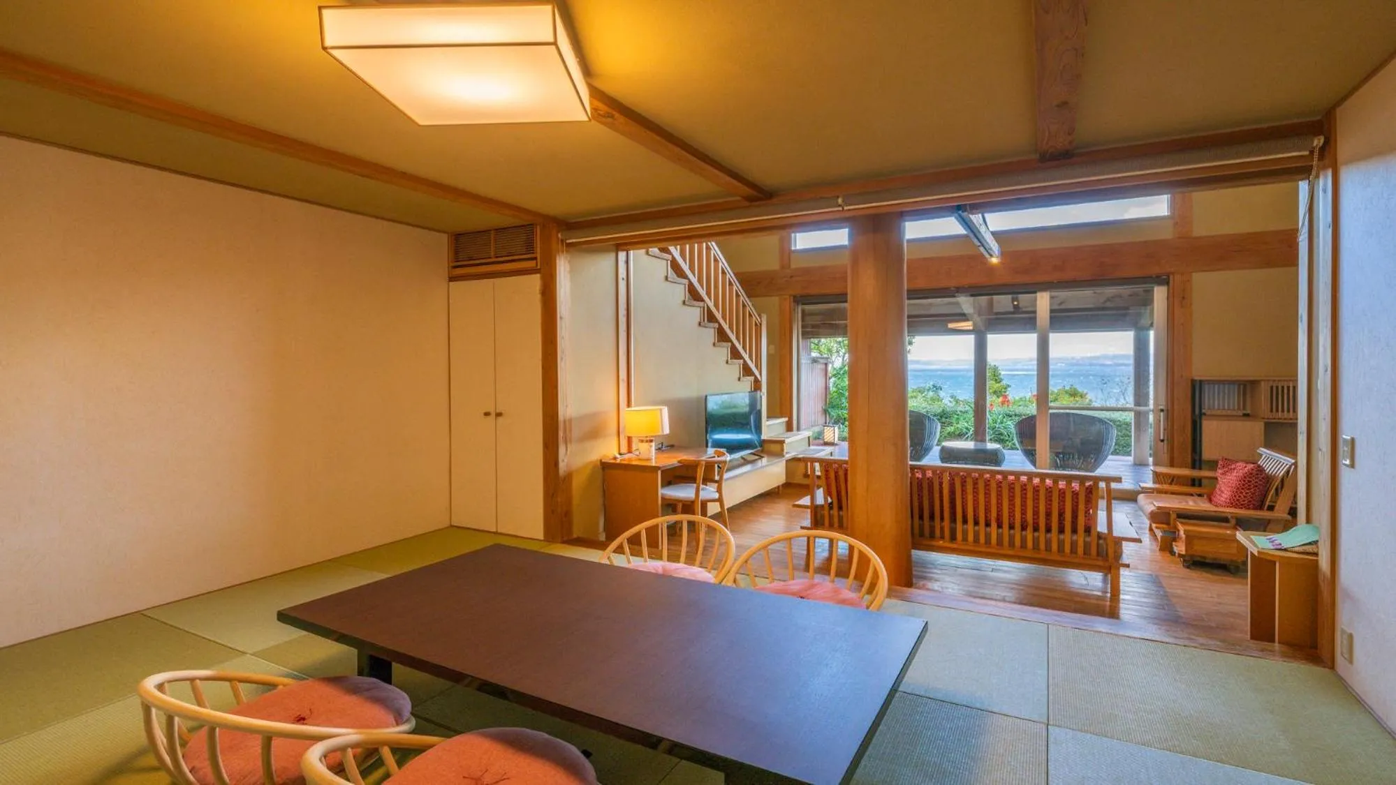 Photo of the whole room in Hamachidorinoyu Kaisyu