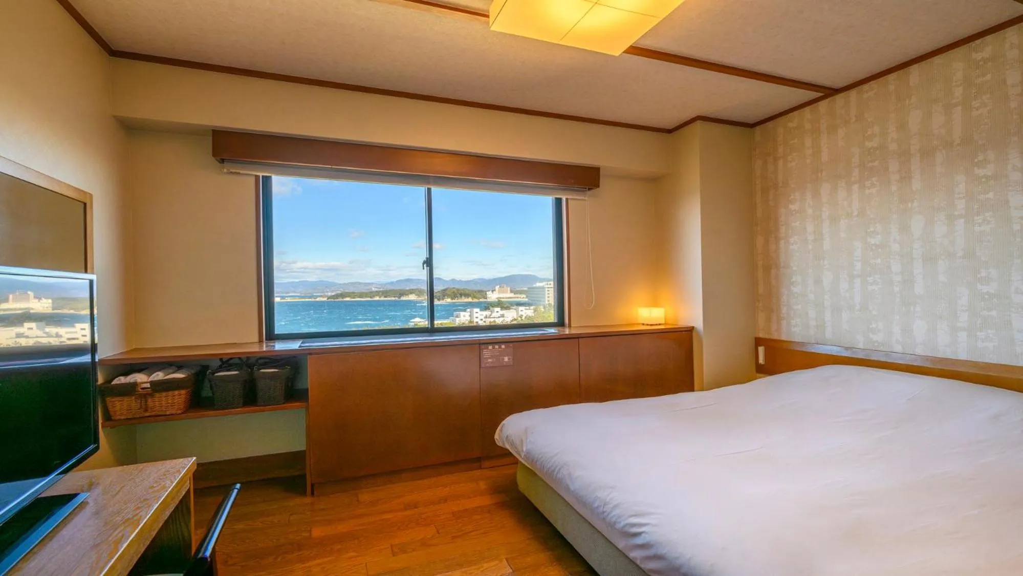 Photo of the whole room, Bed in Hamachidorinoyu Kaisyu