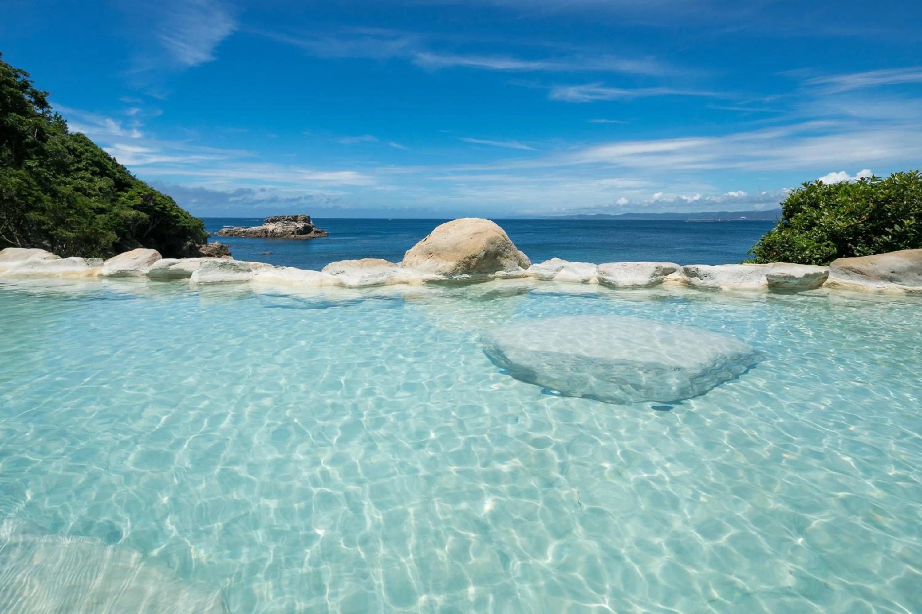 Open Air Bath in Hamachidorinoyu Kaisyu