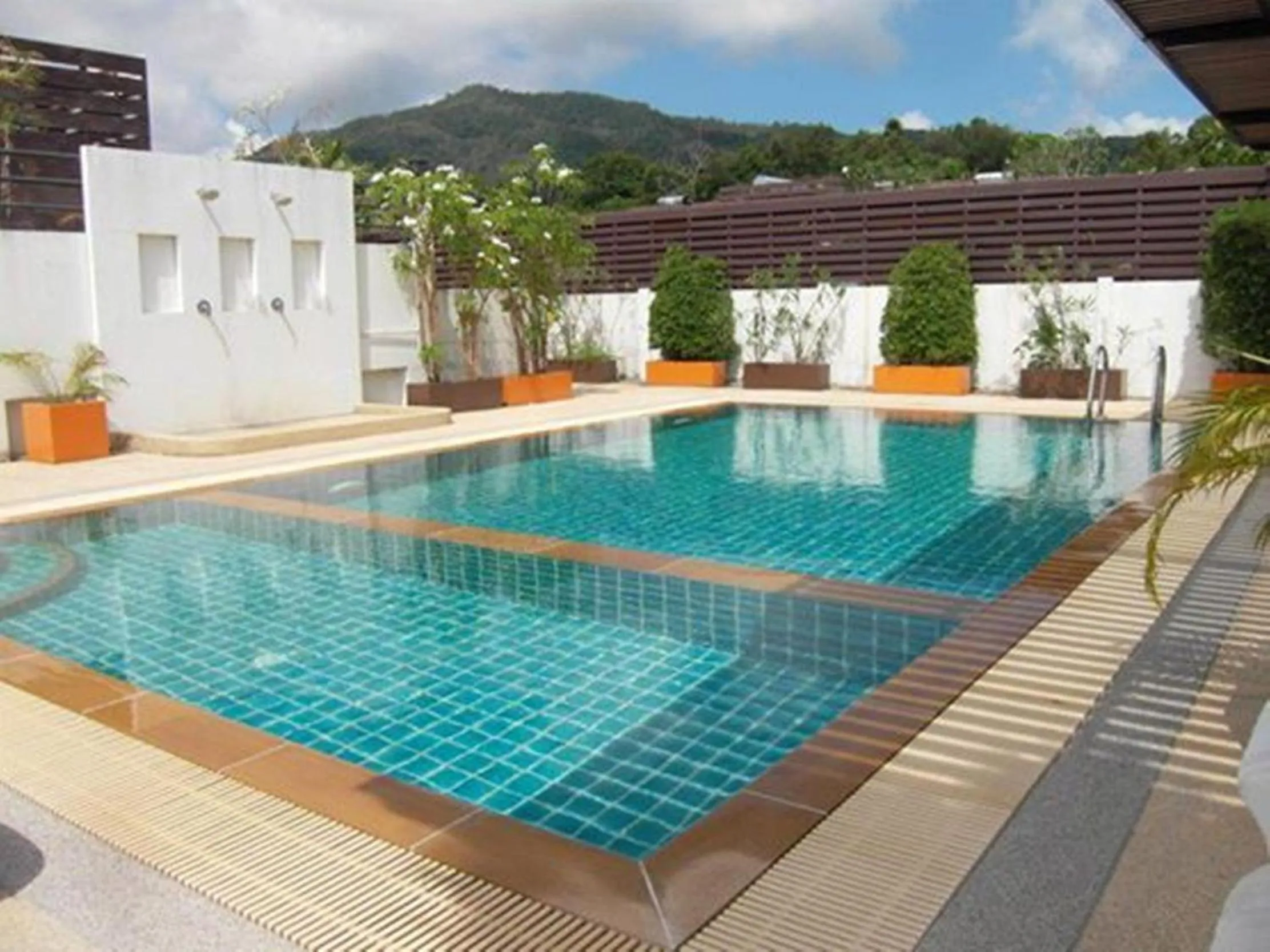 Swimming pool in Patong Princess Hotel