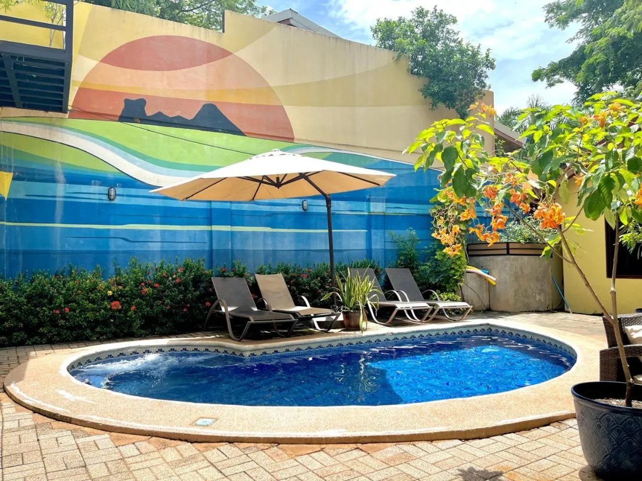 Pool view in Tamarindo Backpackers