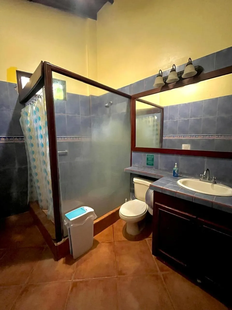 Shower in Tamarindo Backpackers