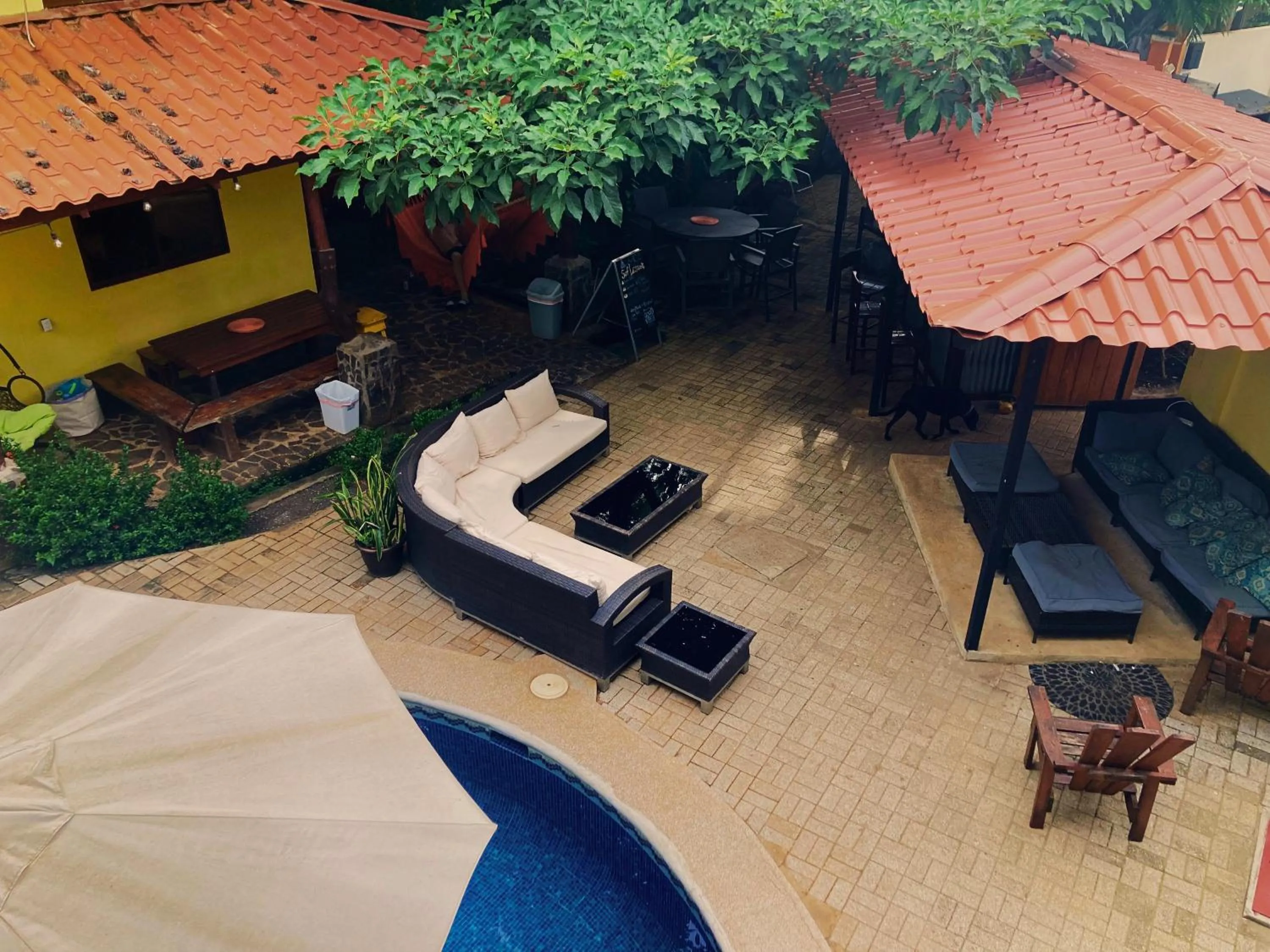 Patio in Tamarindo Backpackers