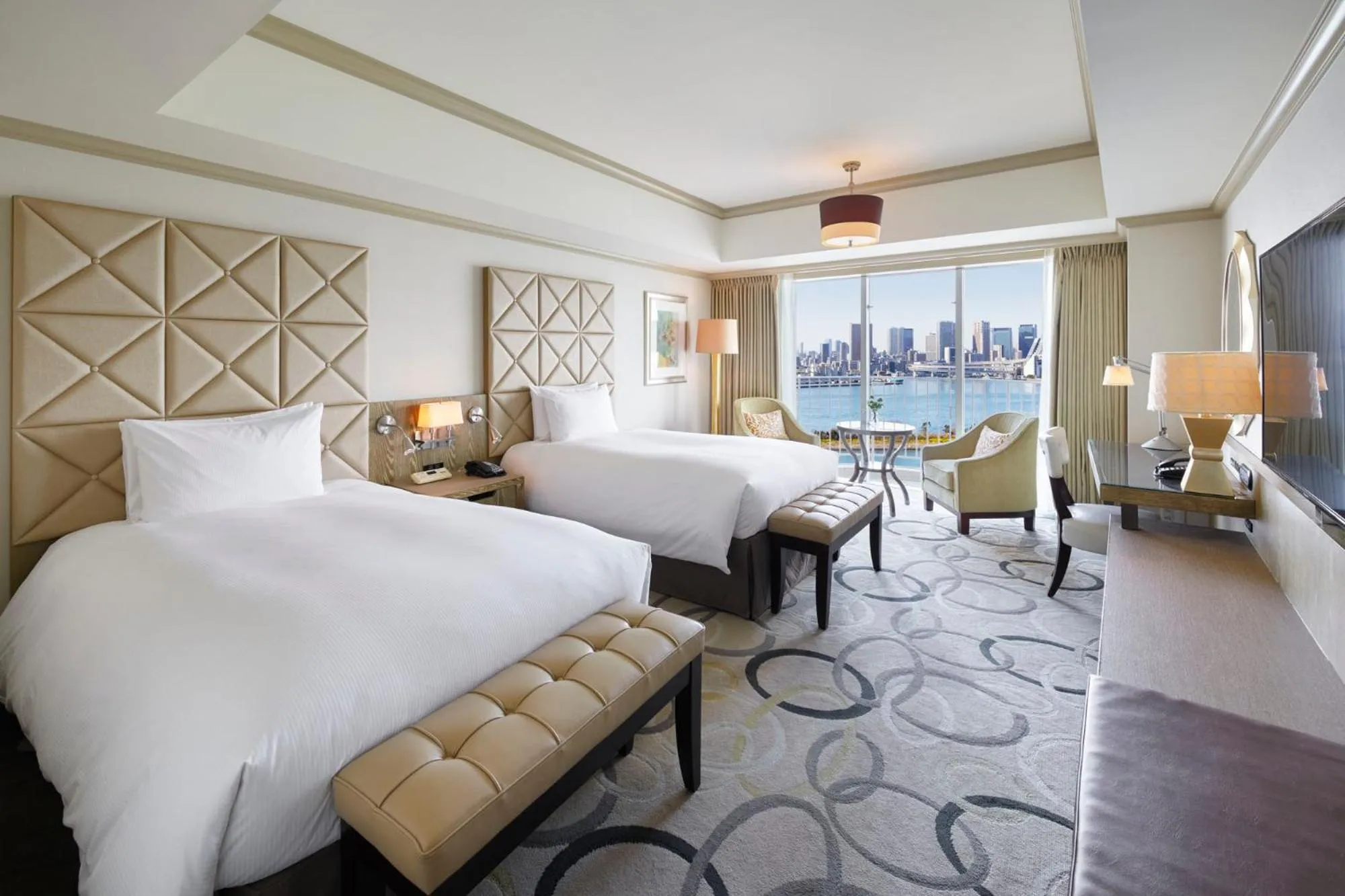 Bed in Hilton Tokyo Odaiba