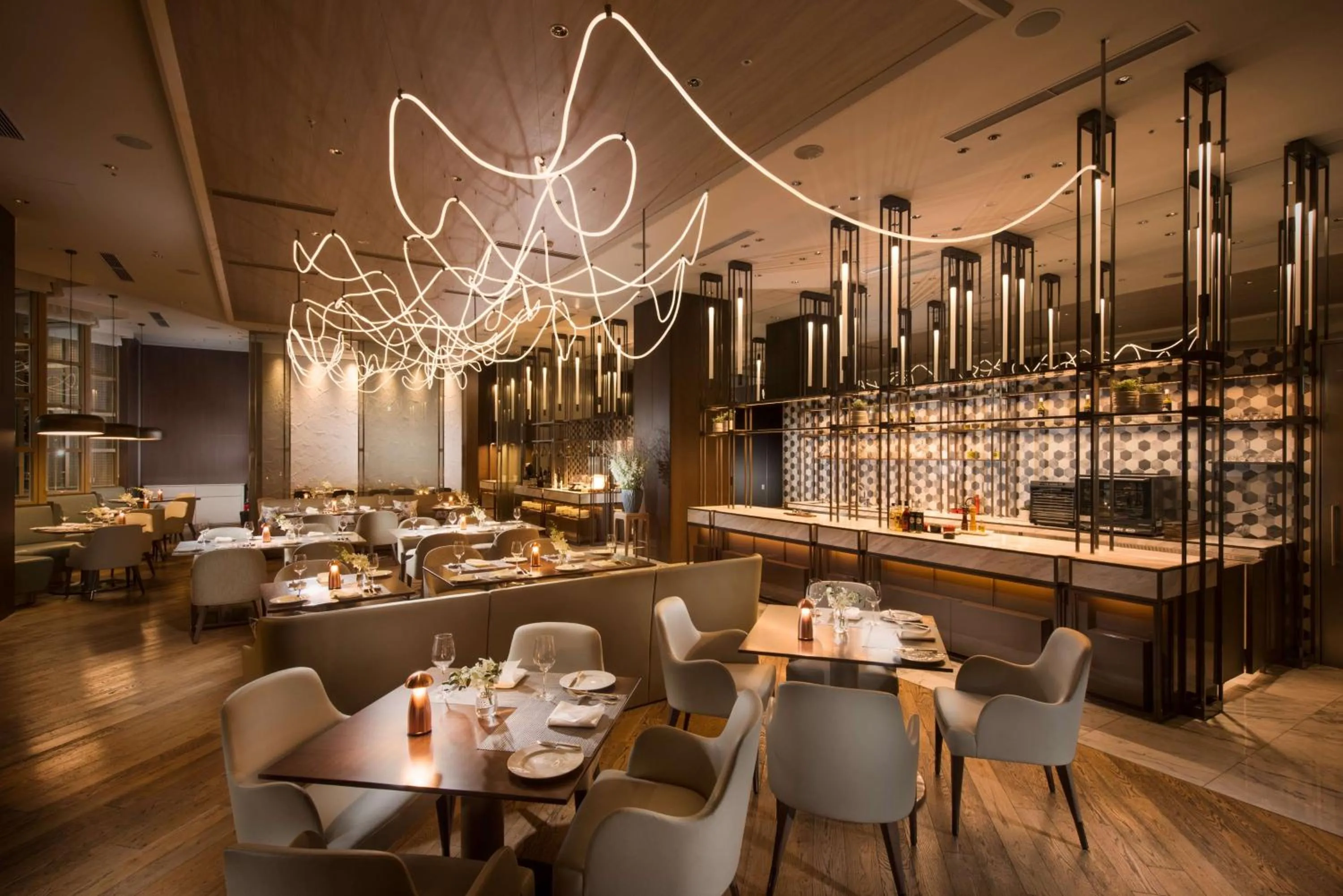 Restaurant/places to eat in Hilton Tokyo Odaiba