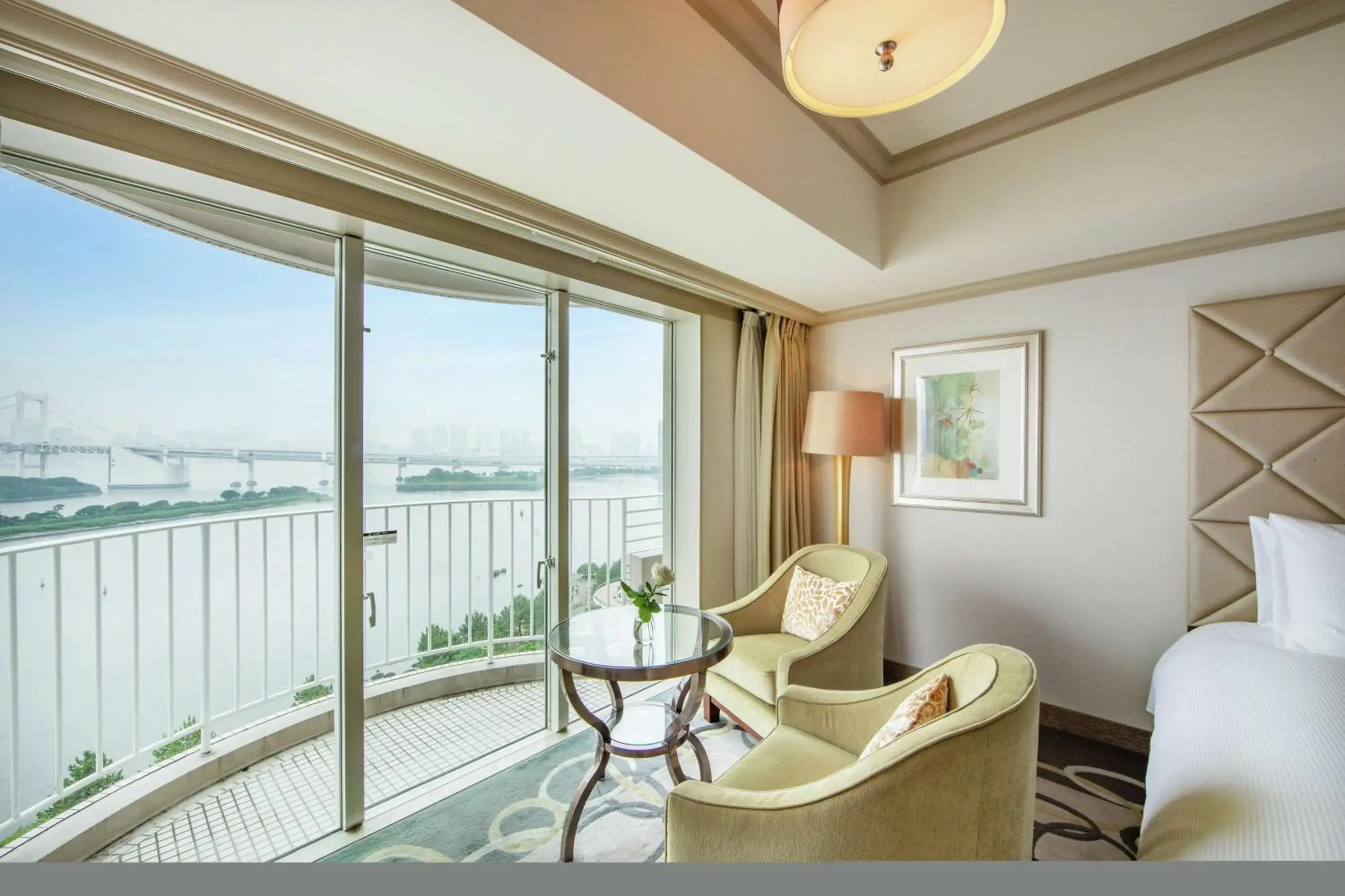 Executive King Room in Hilton Tokyo Odaiba Executive King Room in Hilton Tokyo Odaiba