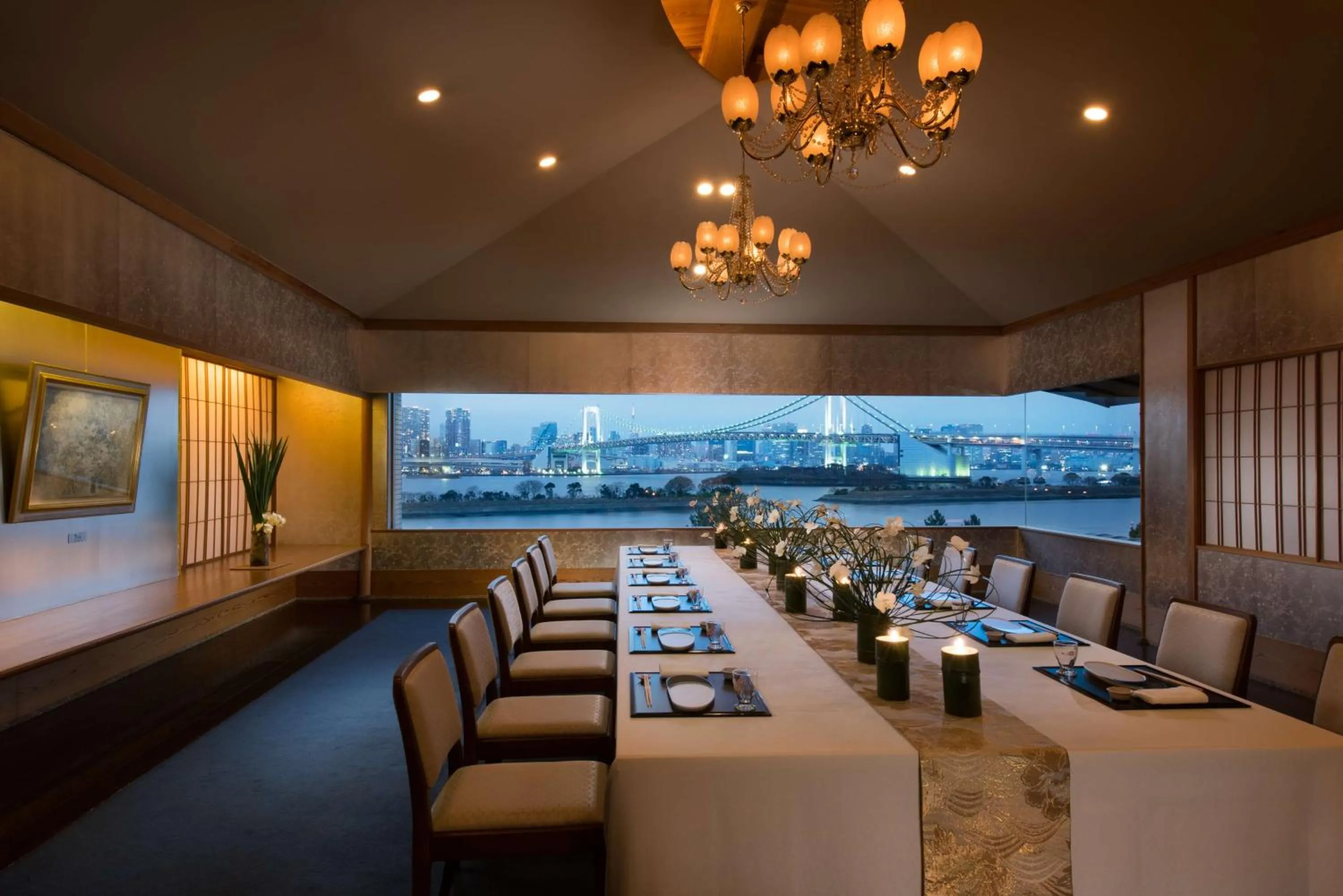 Restaurant/places to eat in Hilton Tokyo Odaiba
