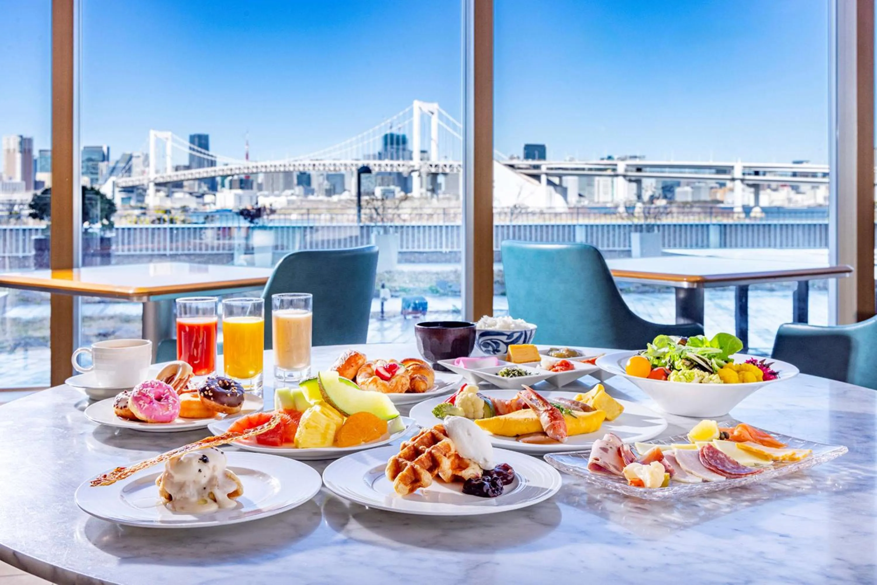 Restaurant/places to eat in Hilton Tokyo Odaiba