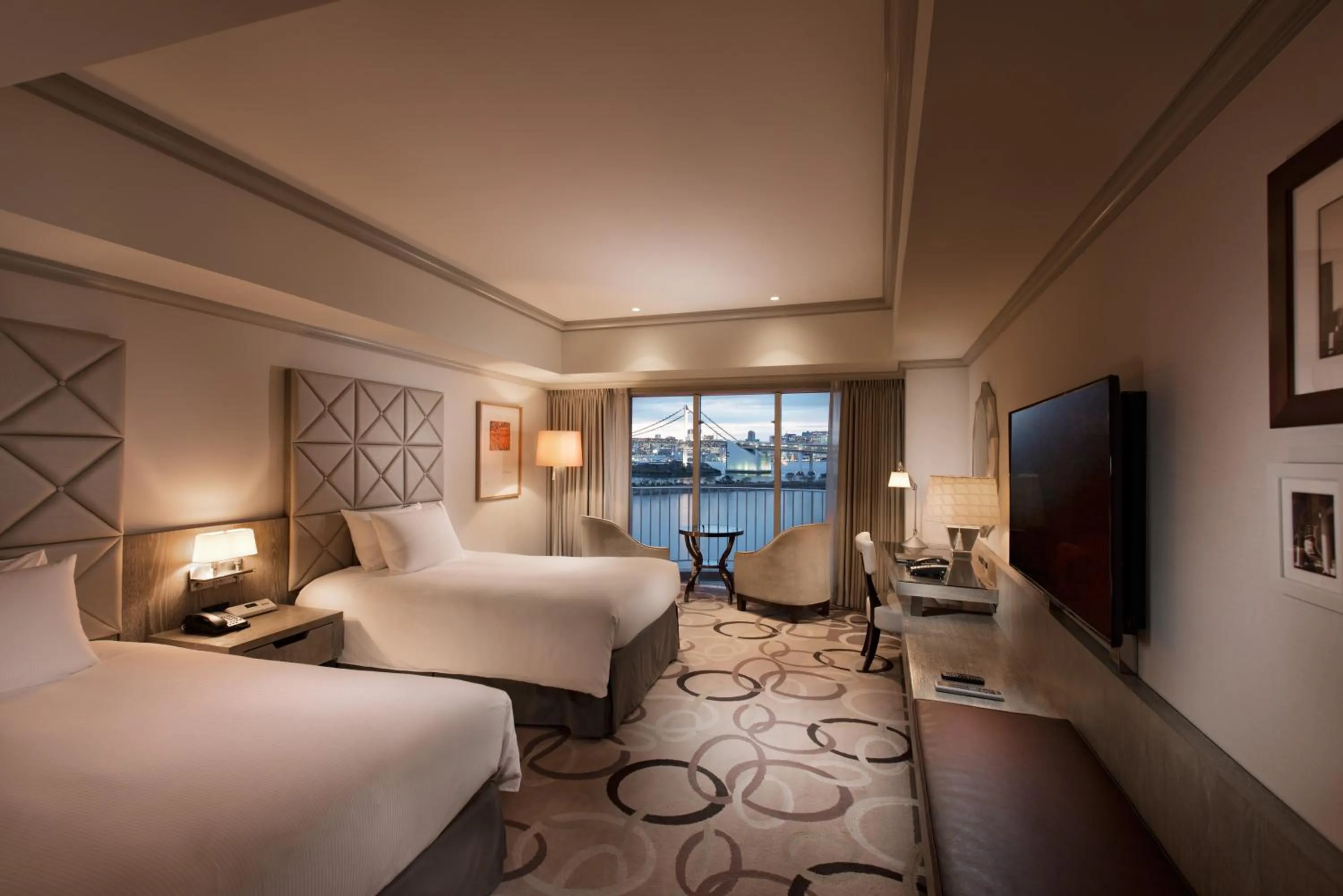 Bed in Hilton Tokyo Odaiba