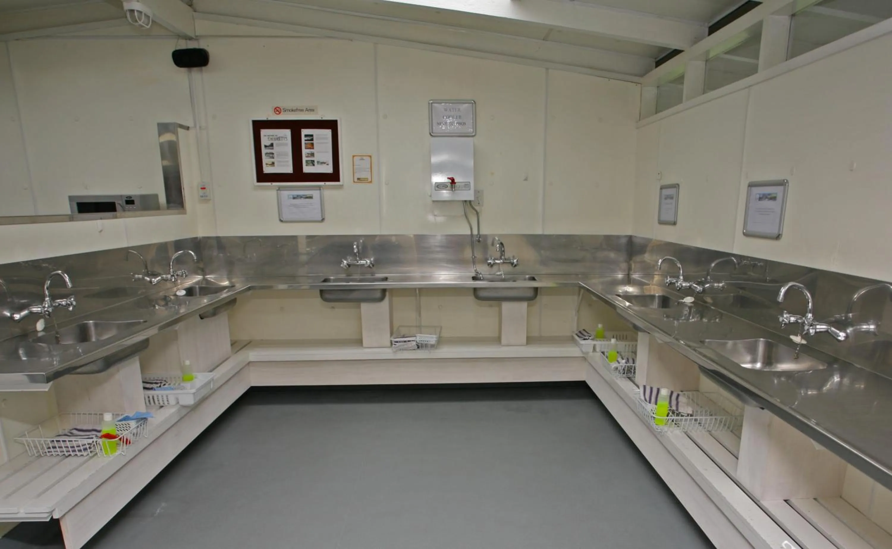 Kitchen or kitchenette in Taupo Debretts Spa Resort