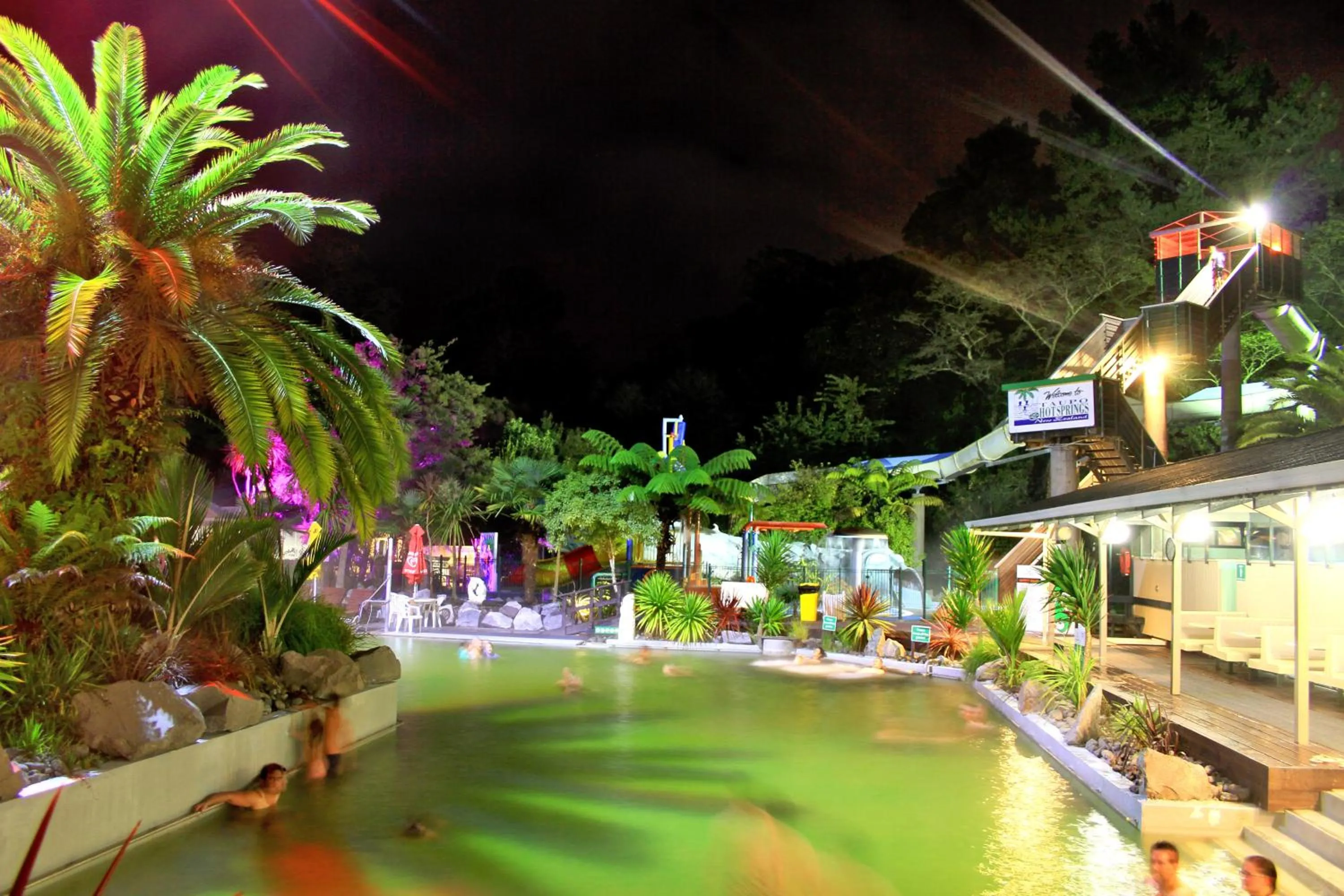 Hot Spring Bath in Taupo Debretts Spa Resort