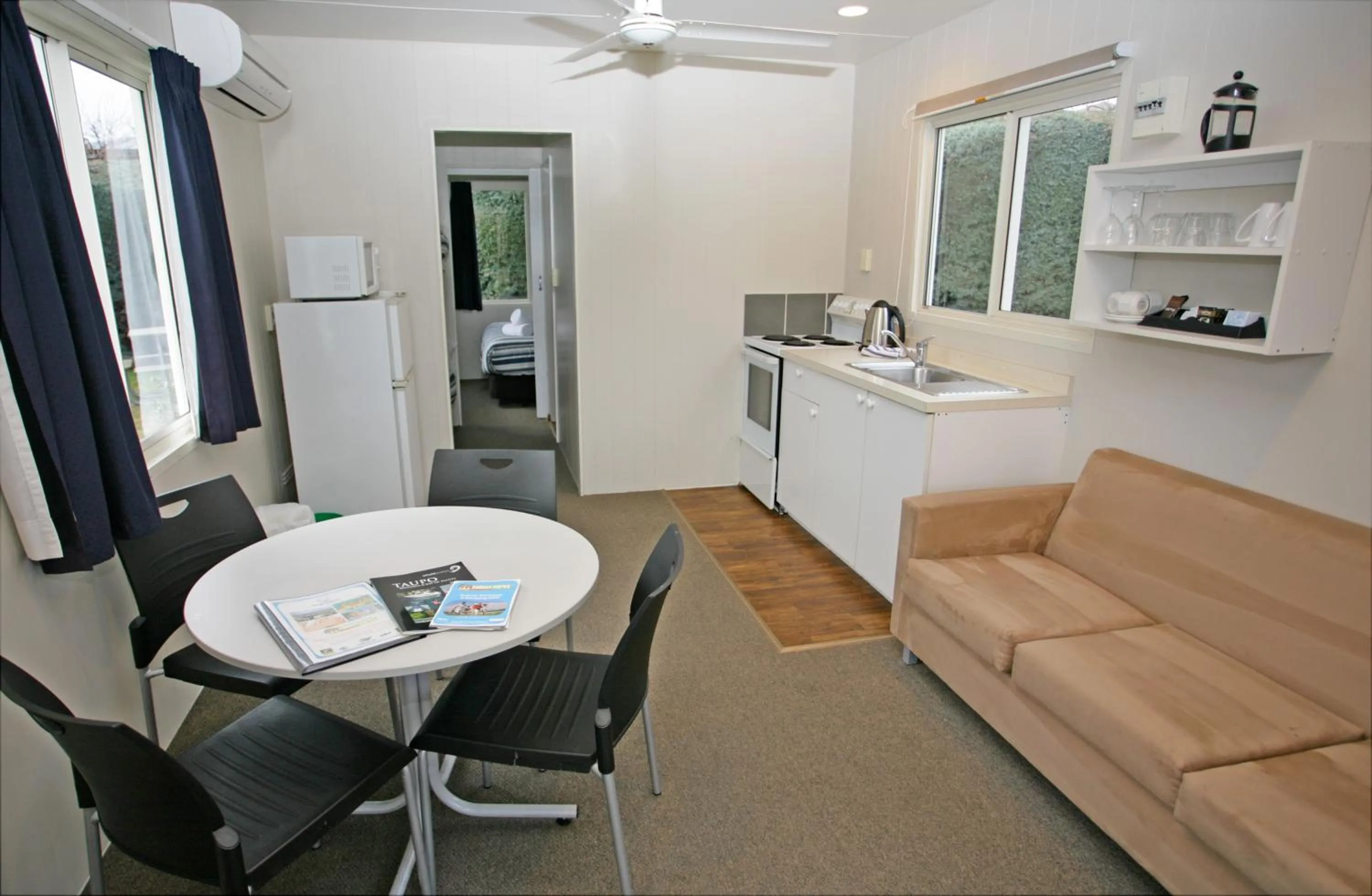Dining area in Taupo Debretts Spa Resort