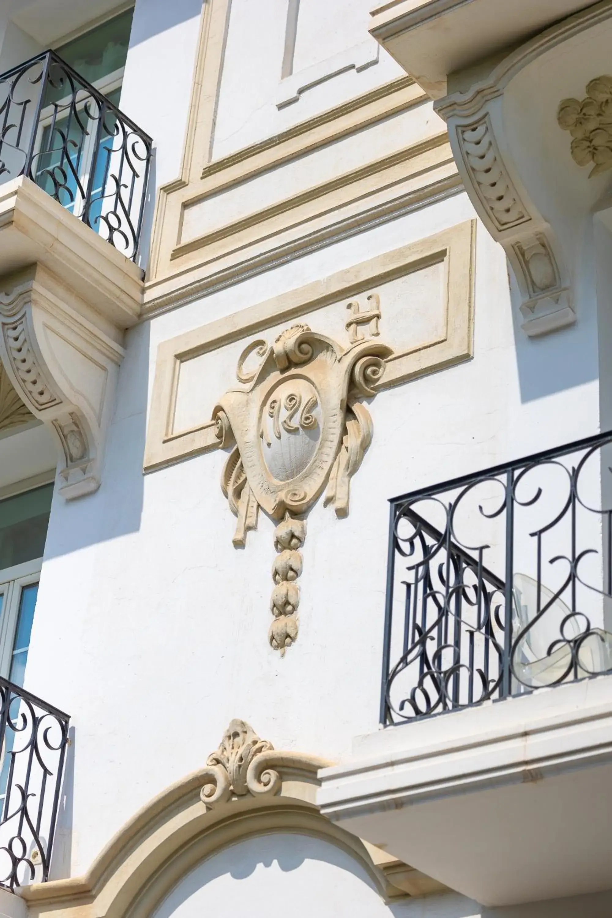 Property building in Hotel Carlton Property building in Hotel Carlton