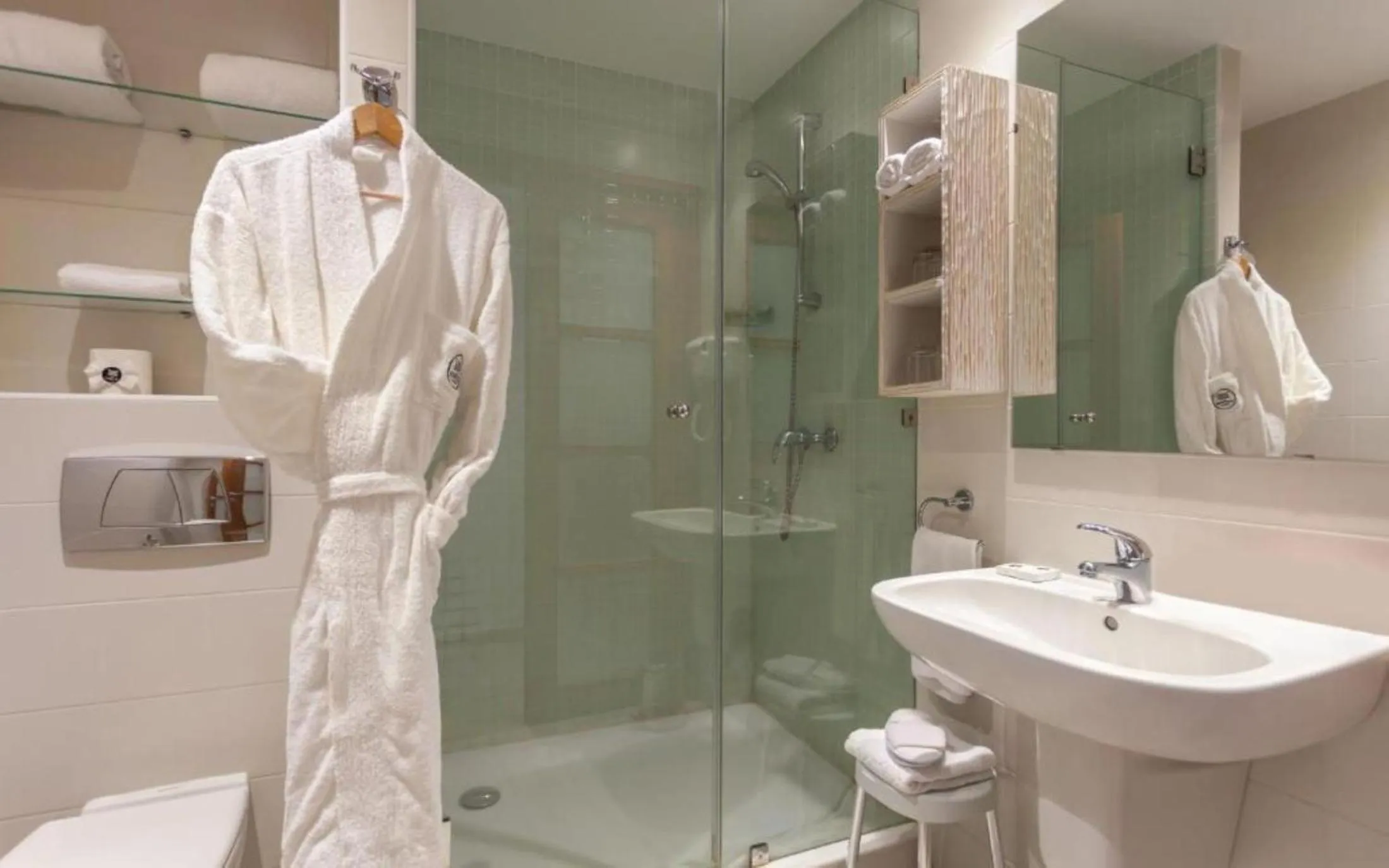 Bathroom in Hotel Carlton