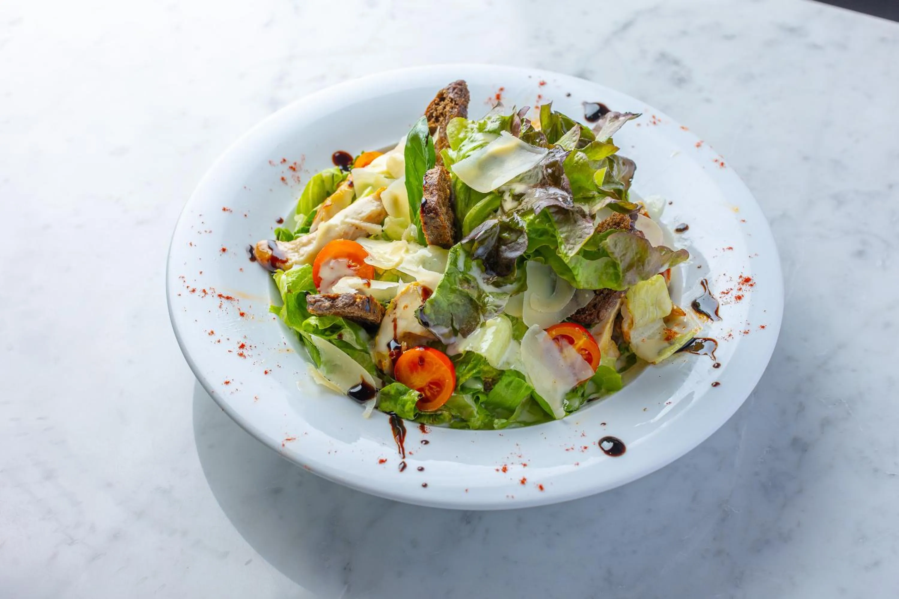 Restaurant/places to eat in Hotel Carlton