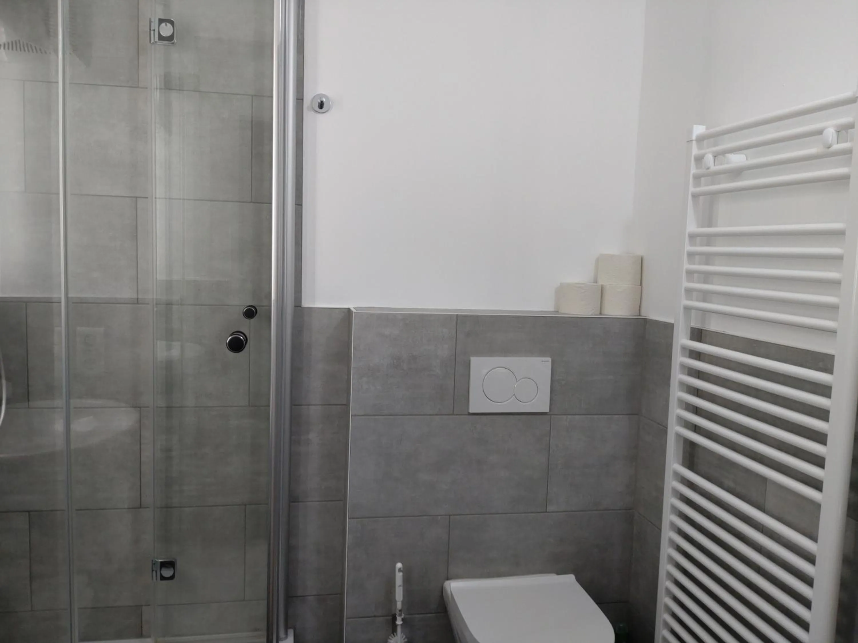 Bathroom in Pension Elisabeth - Rooms & Apartments