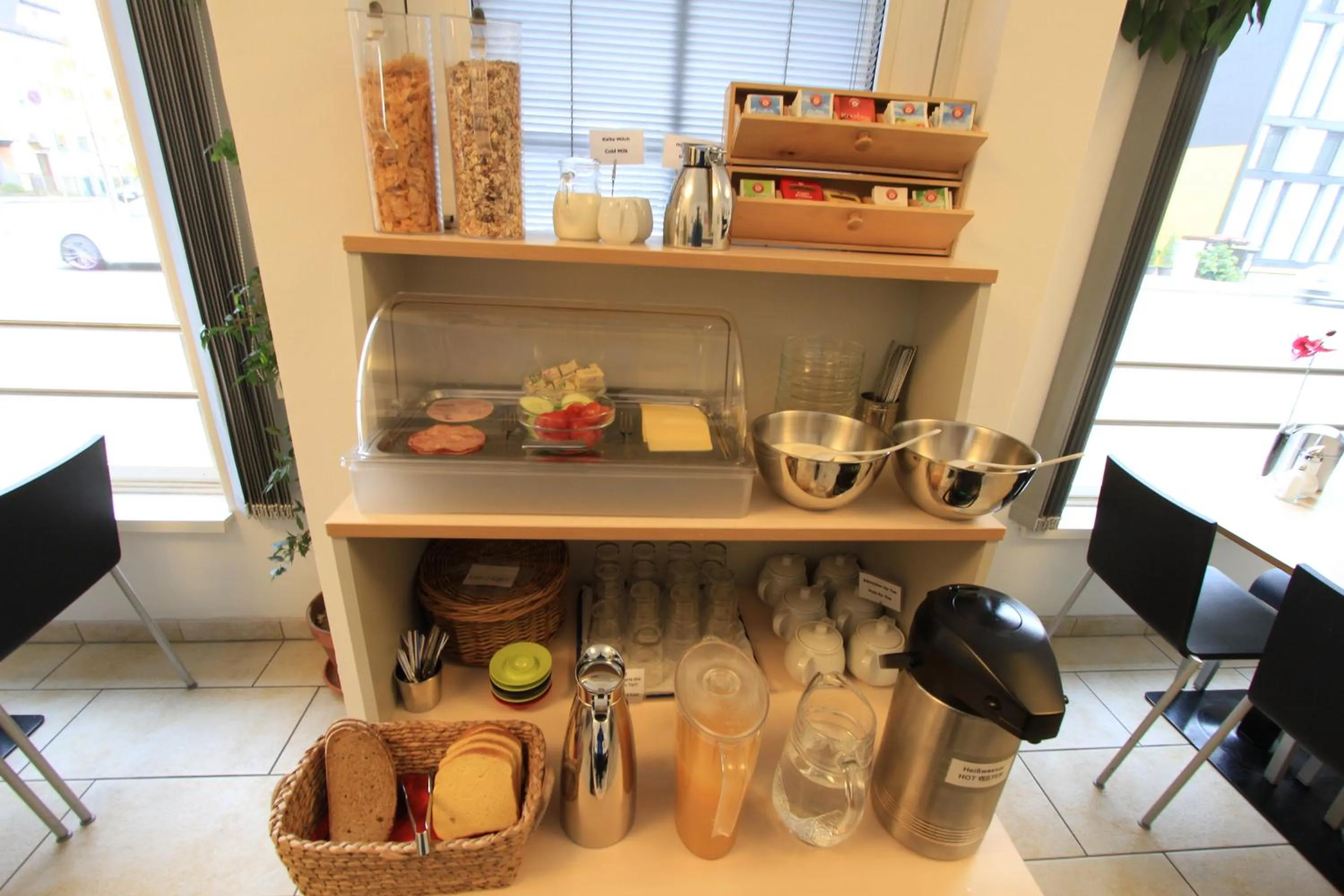 Continental breakfast in Pension Elisabeth - Rooms & Apartments