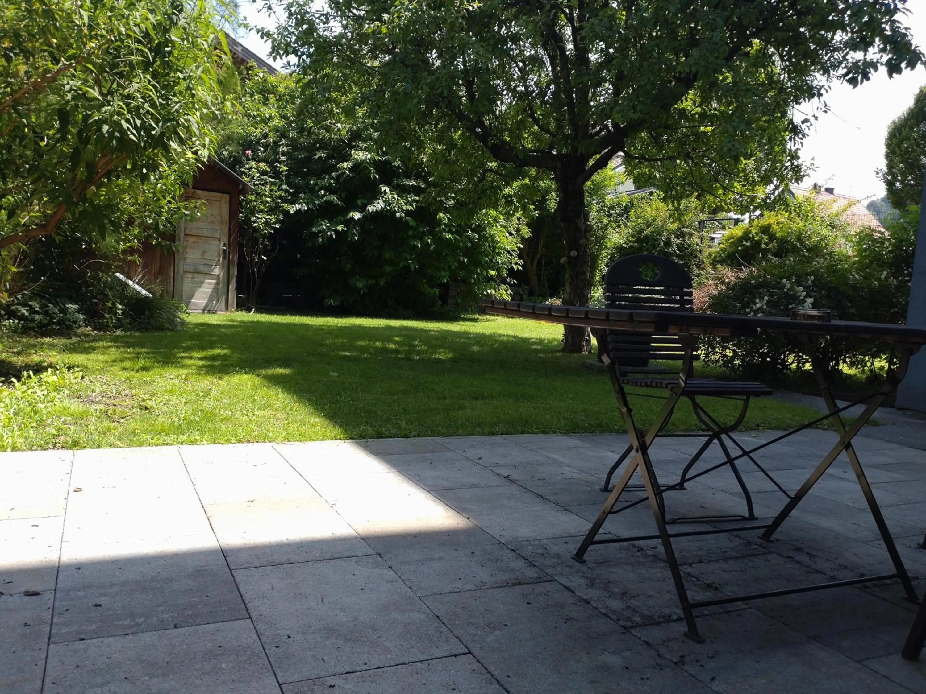 Garden in Pension Elisabeth - Rooms & Apartments