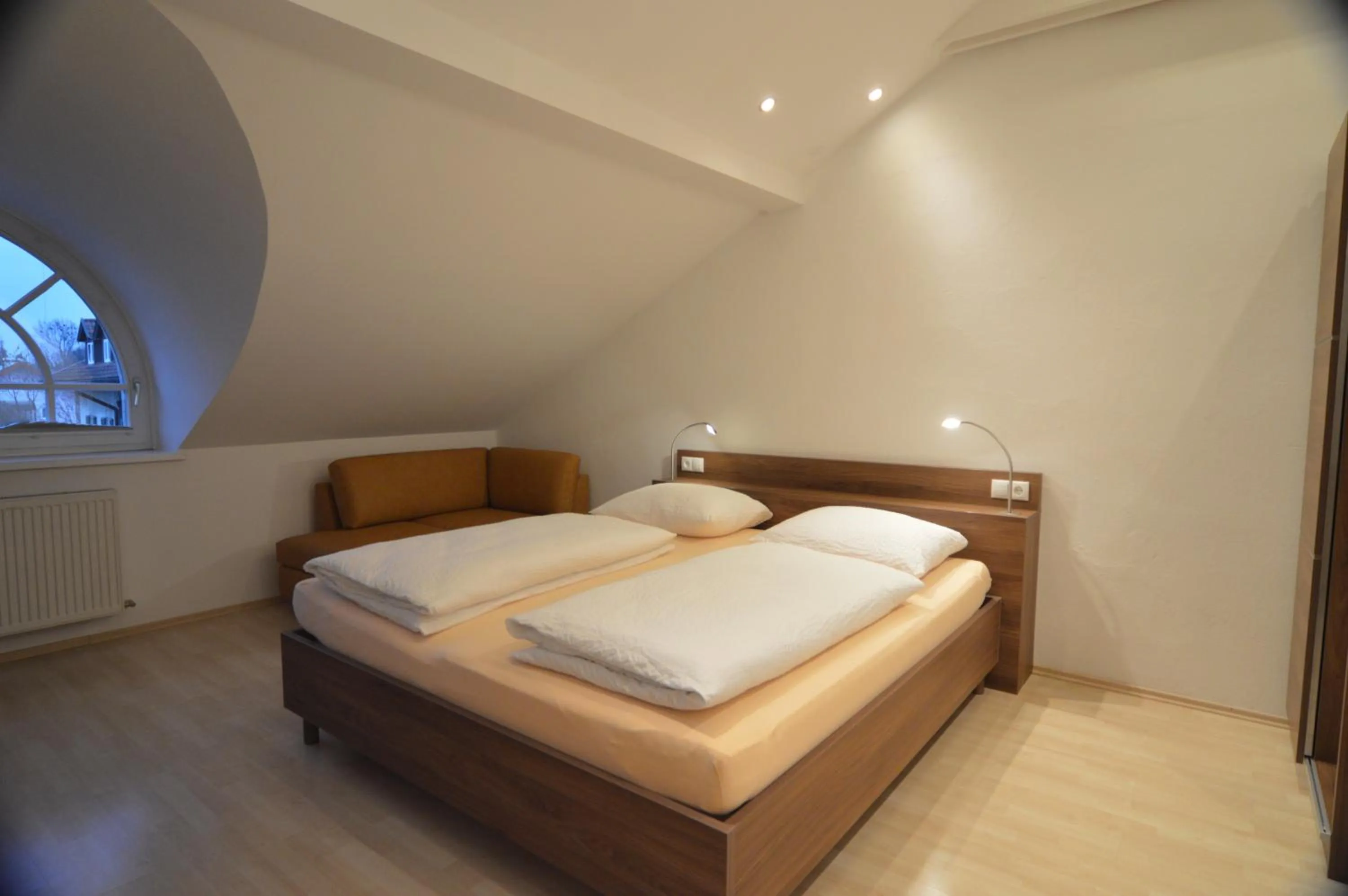 Bedroom, Bed in Pension Elisabeth - Rooms & Apartments