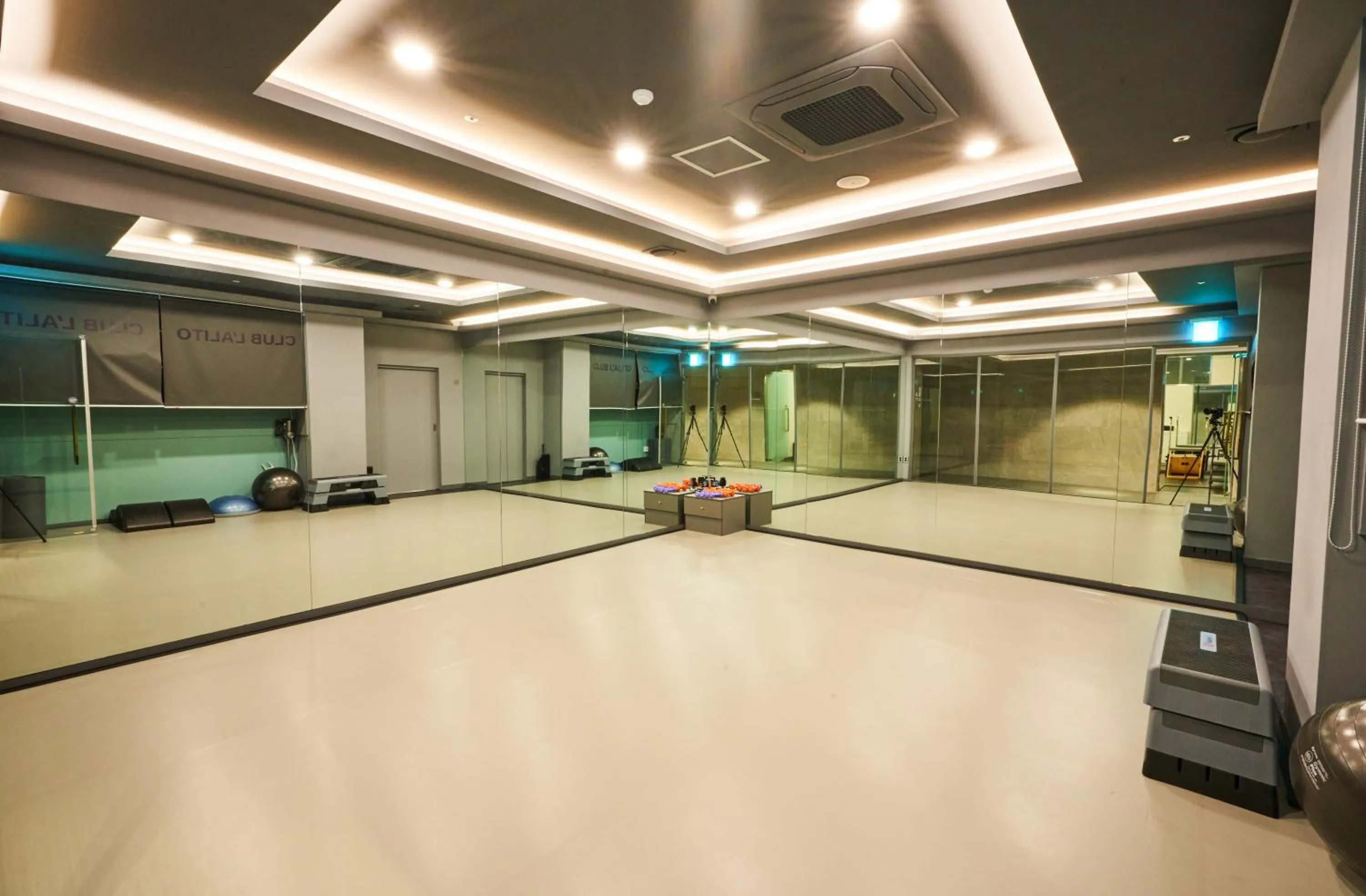 Camphortree Hotel and Resort