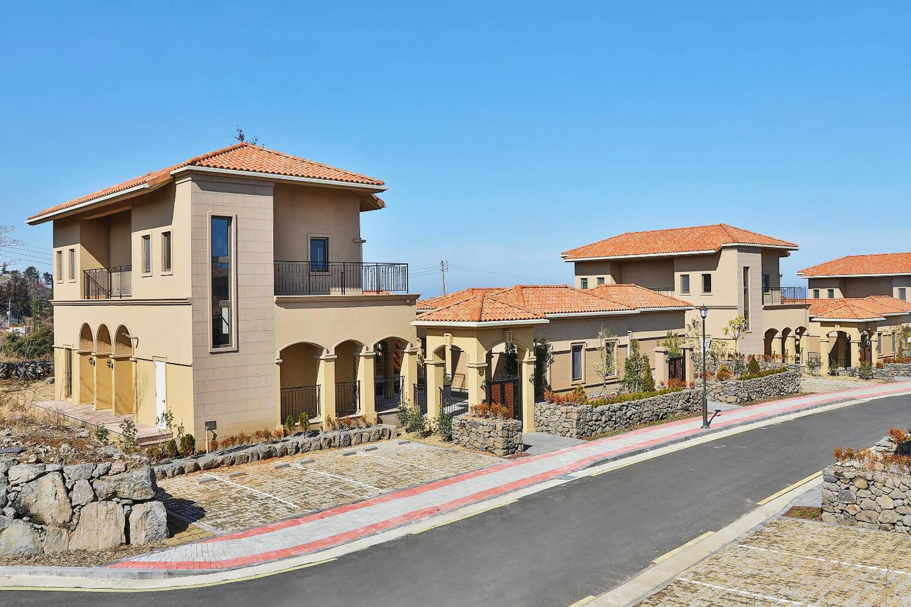 Camphortree Hotel and Resort