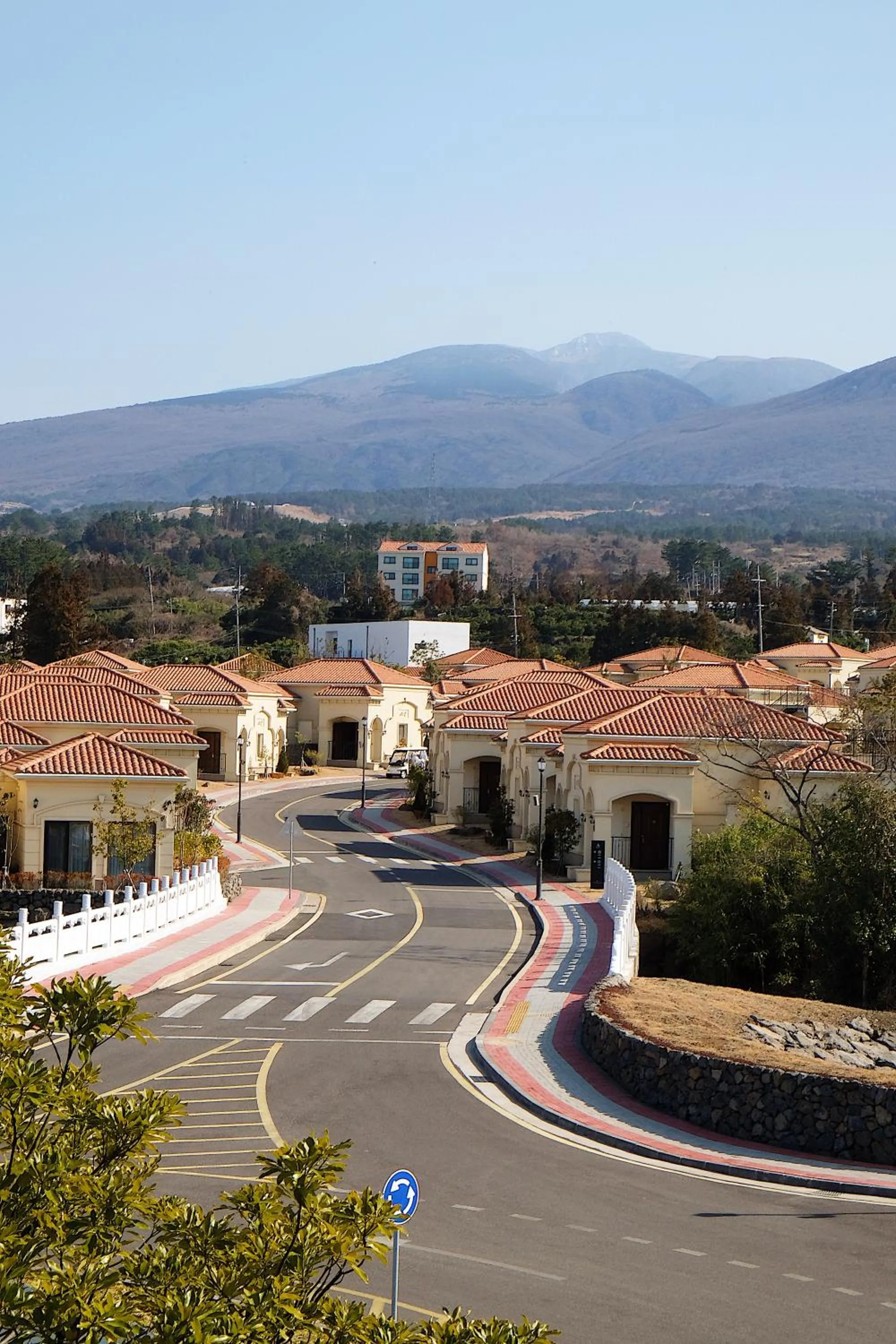 Camphortree Hotel and Resort