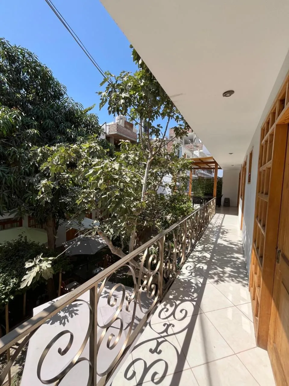 Area and facilities in El Huerto Hostel