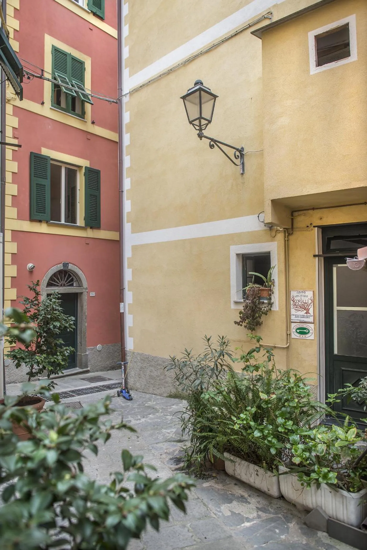 Facade/entrance in I Coralli rooms & apartments