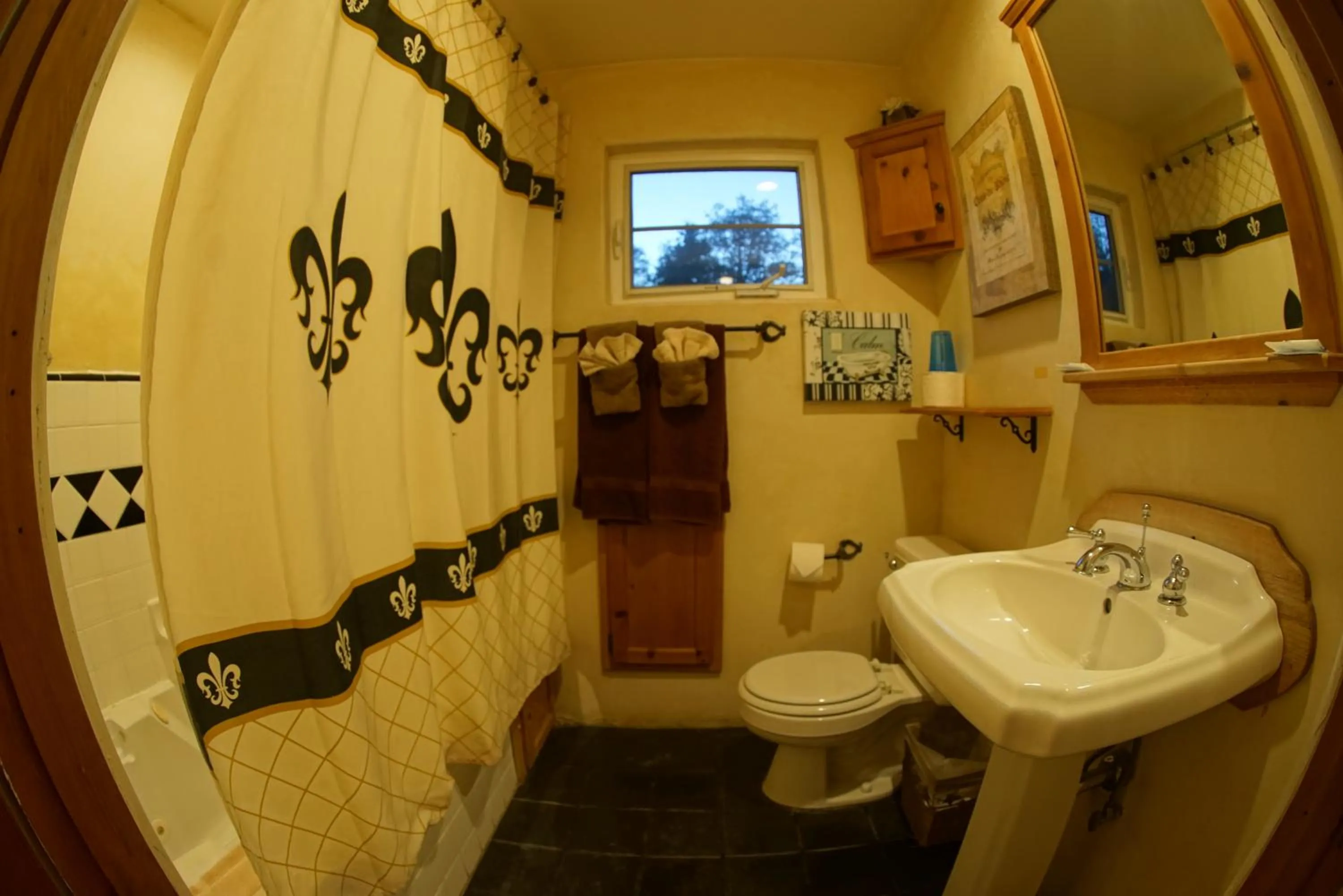 FLEUR DE LAC EUROPERAN INn