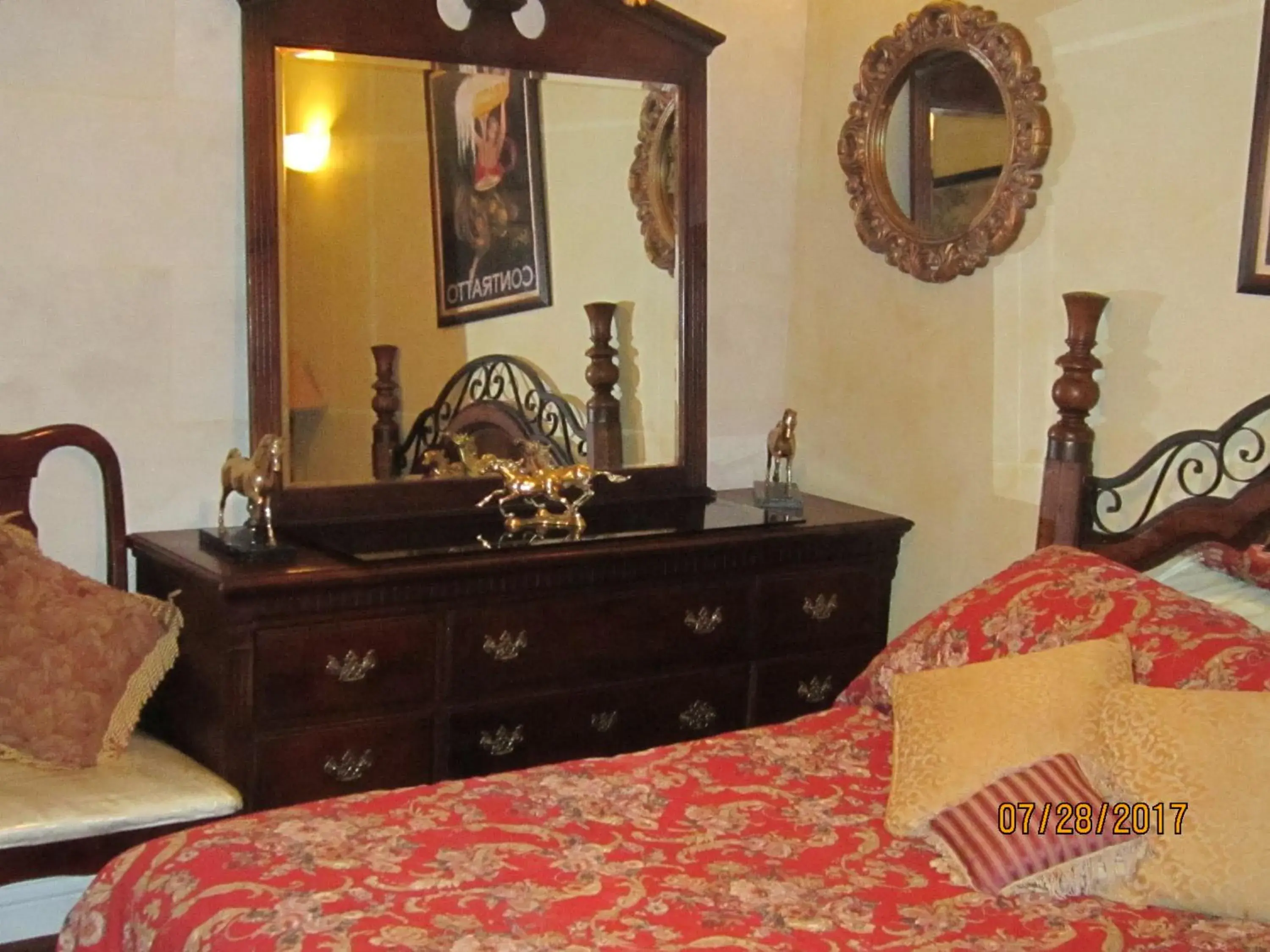 Double Room with Mountain View in FLEUR DE LAC EUROPERAN INn Double Room with Mountain View in FLEUR DE LAC EUROPERAN INn