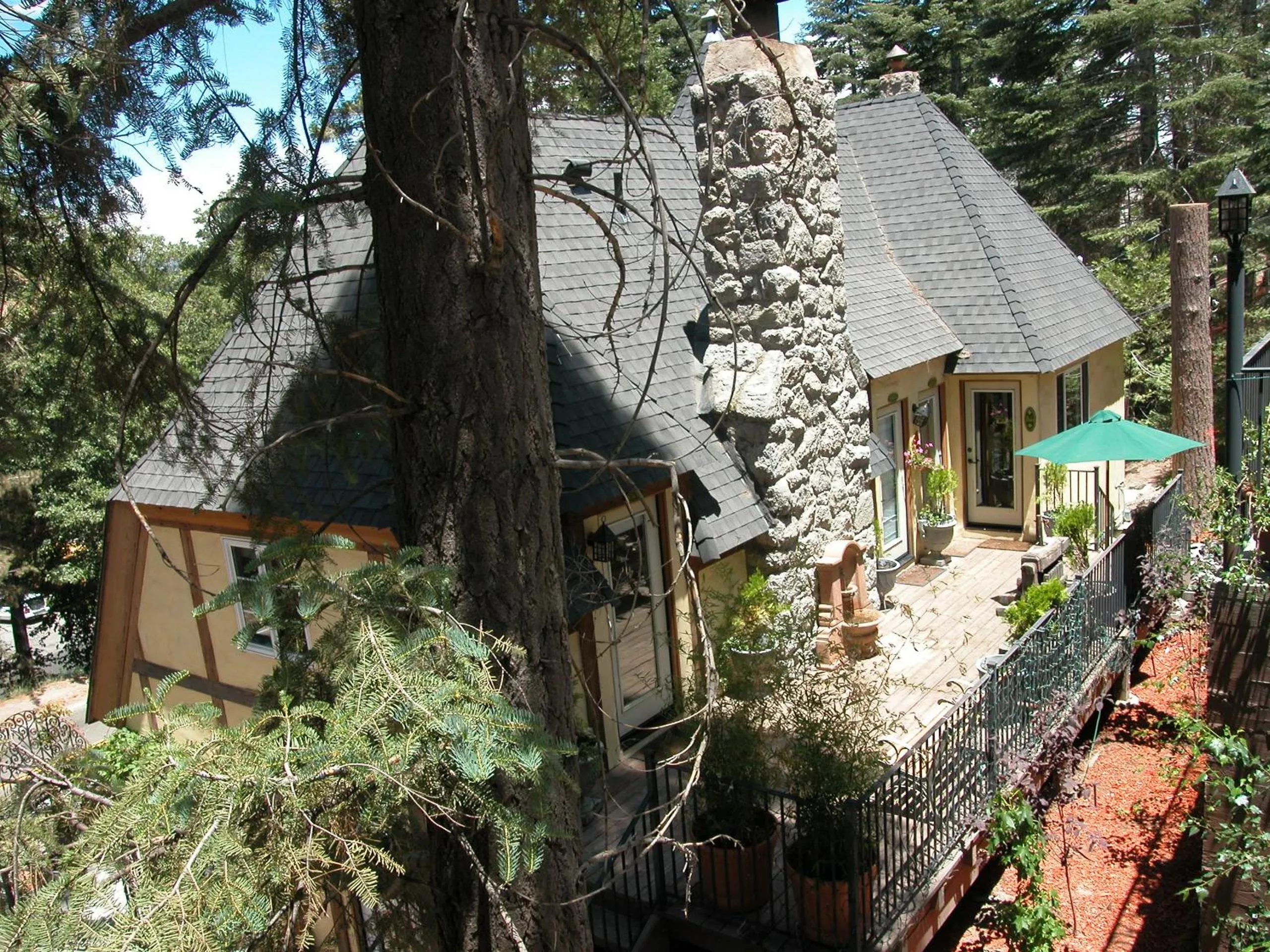 Property building in FLEUR DE LAC EUROPERAN INn