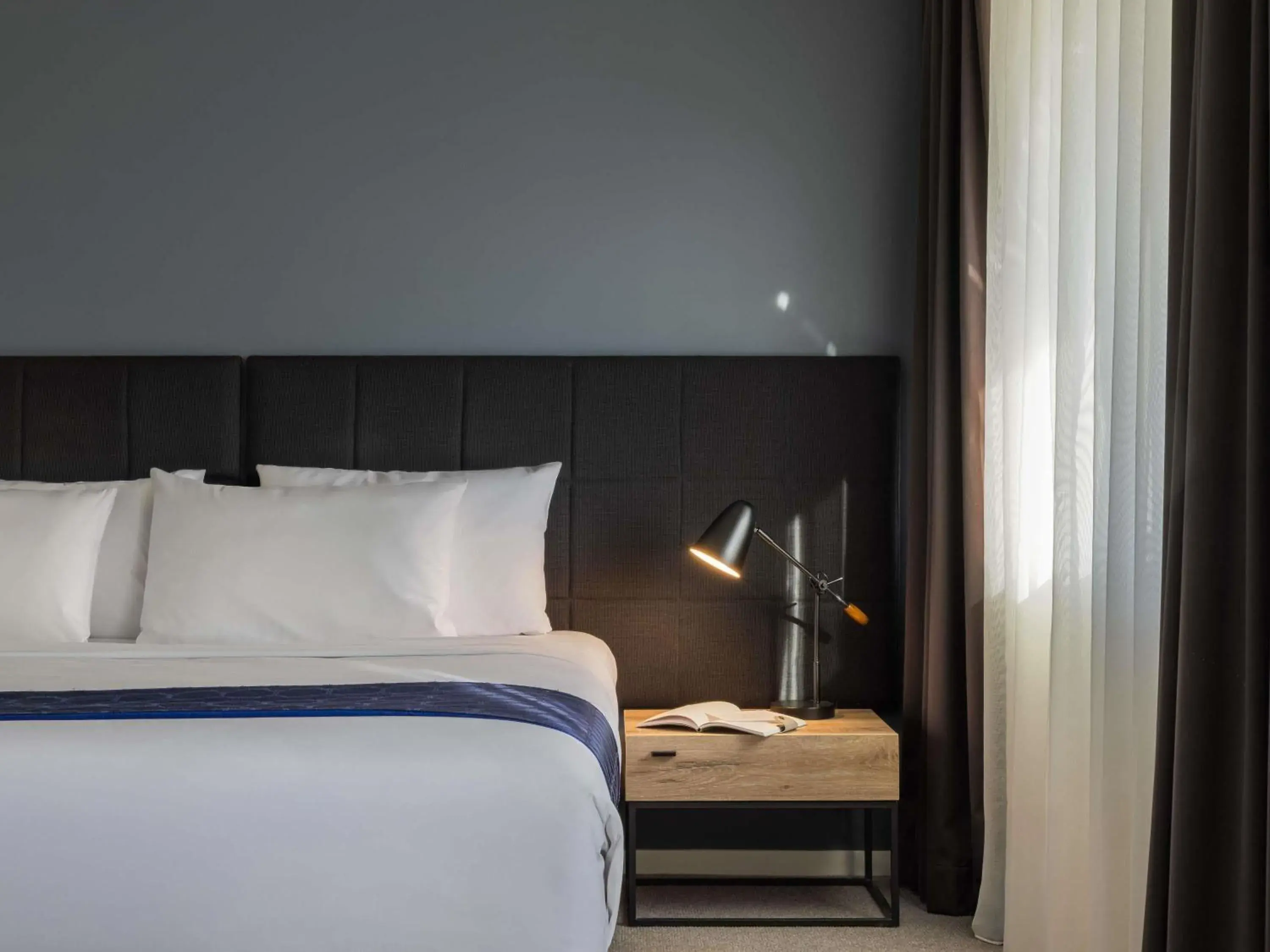 Bedroom, Bed in Mantra MacArthur Hotel Bedroom, Bed in Mantra MacArthur Hotel