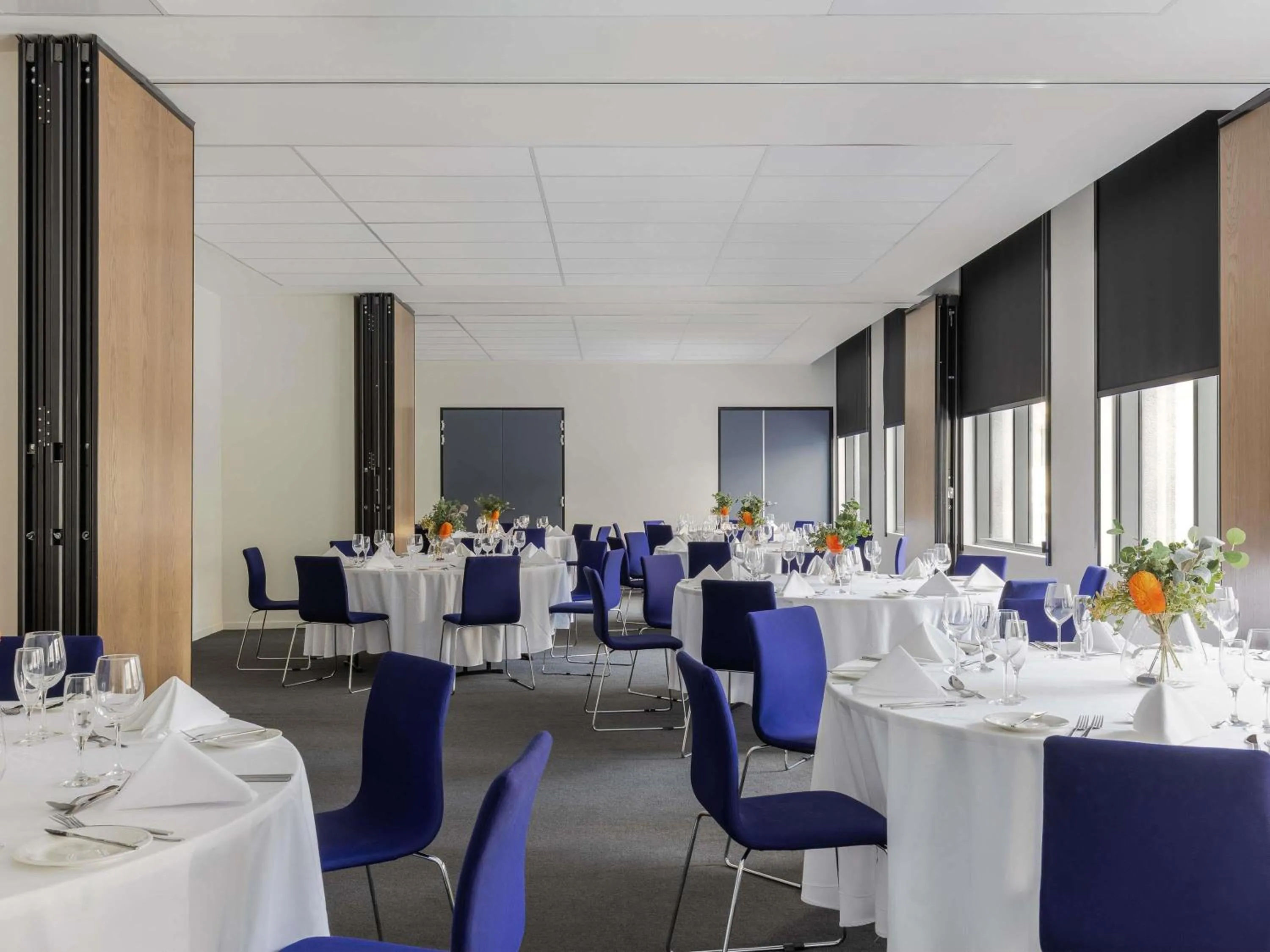 Meeting/conference room in Mantra MacArthur Hotel