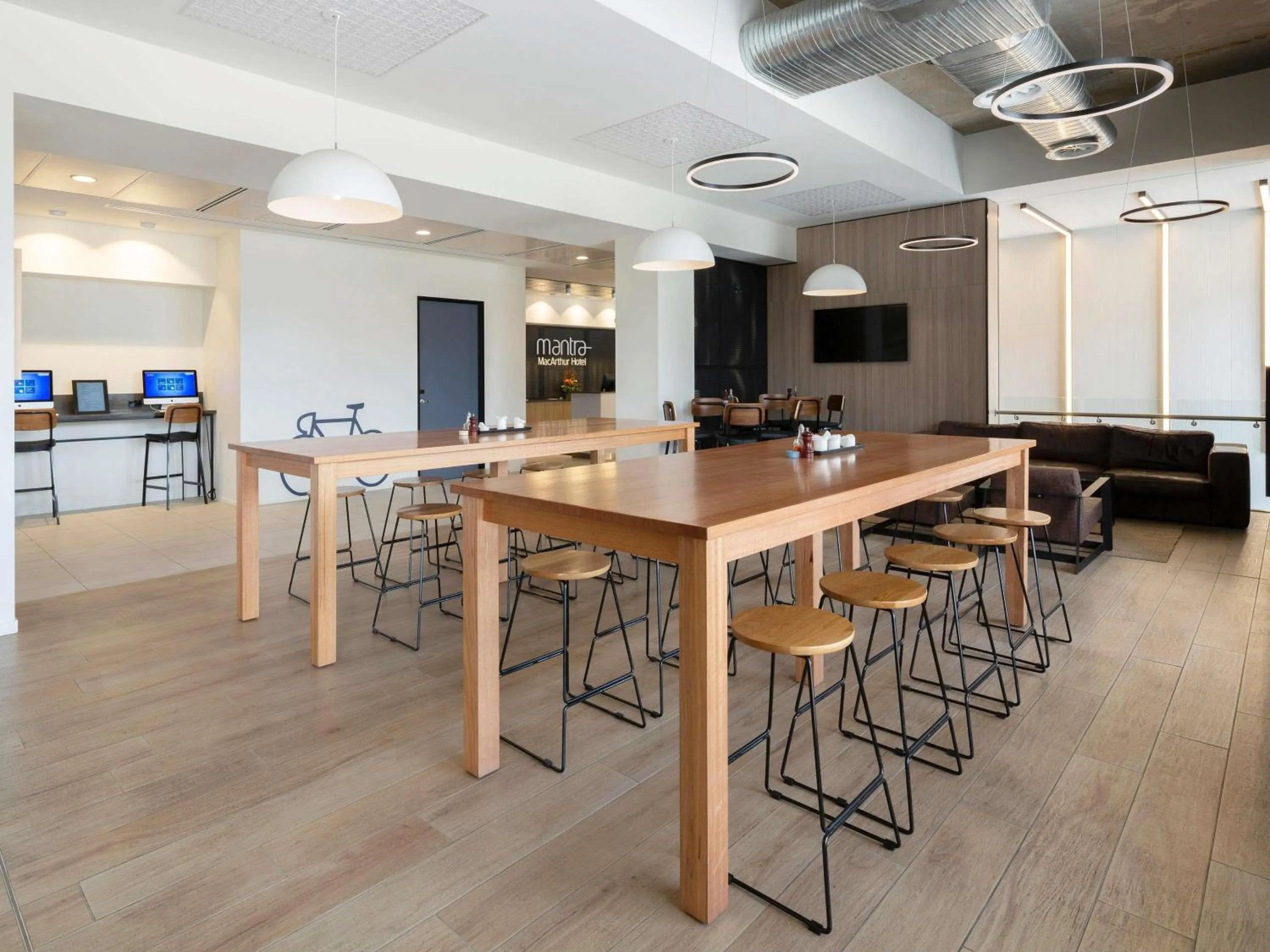 Business facilities in Mantra MacArthur Hotel