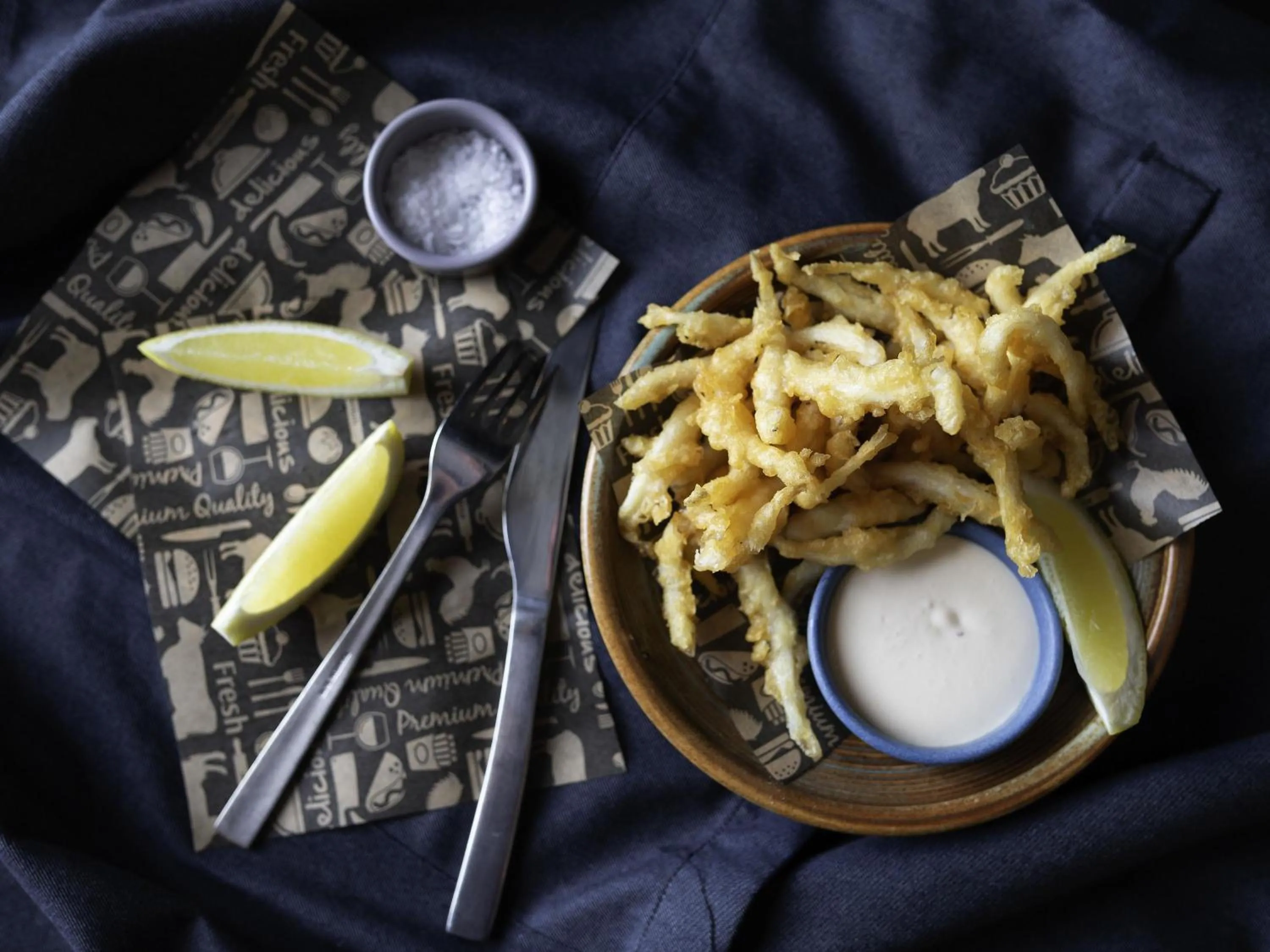 Restaurant/places to eat in Mantra MacArthur Hotel