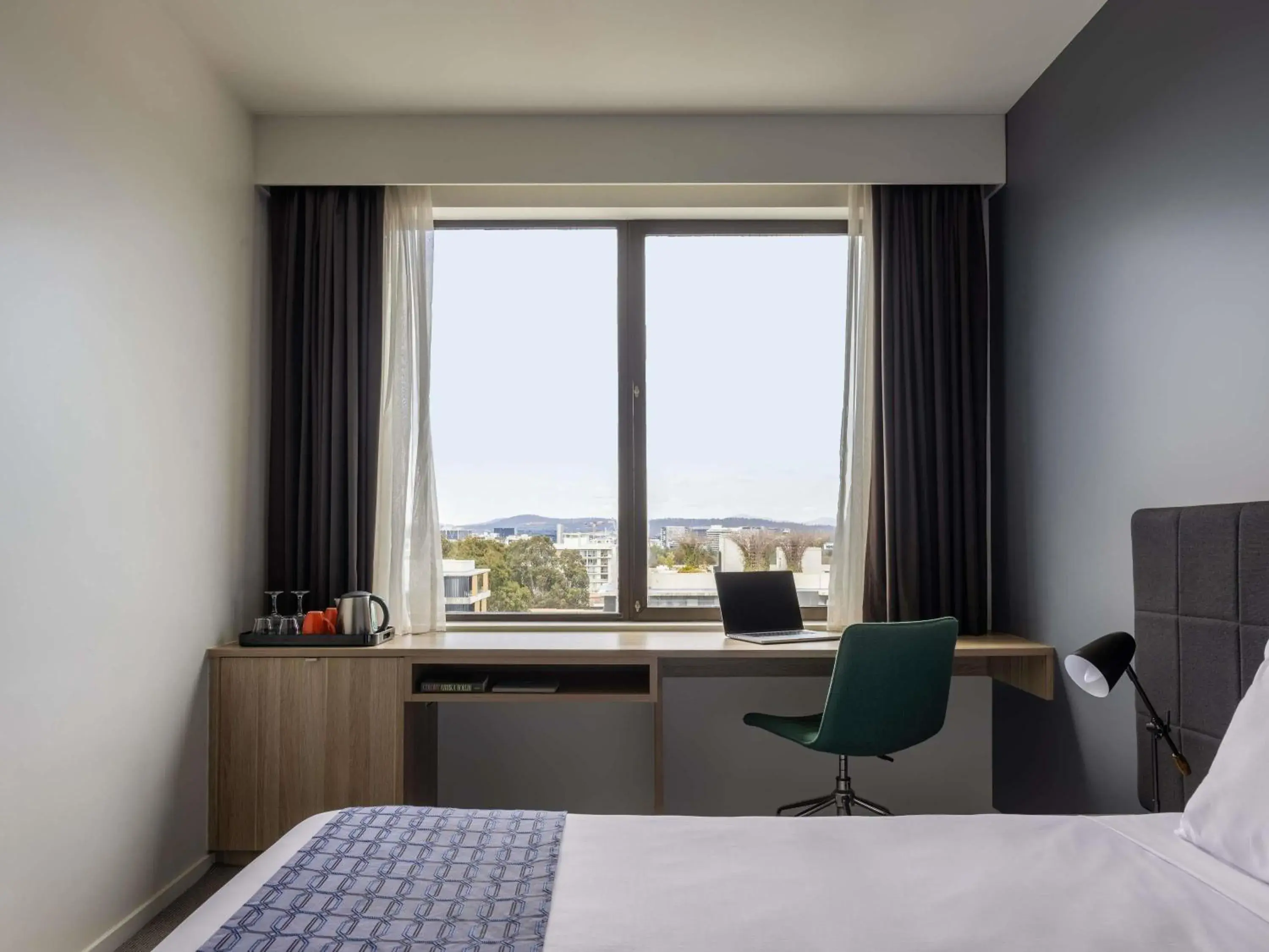 Bedroom, Bed in Mantra MacArthur Hotel Bedroom, Bed in Mantra MacArthur Hotel