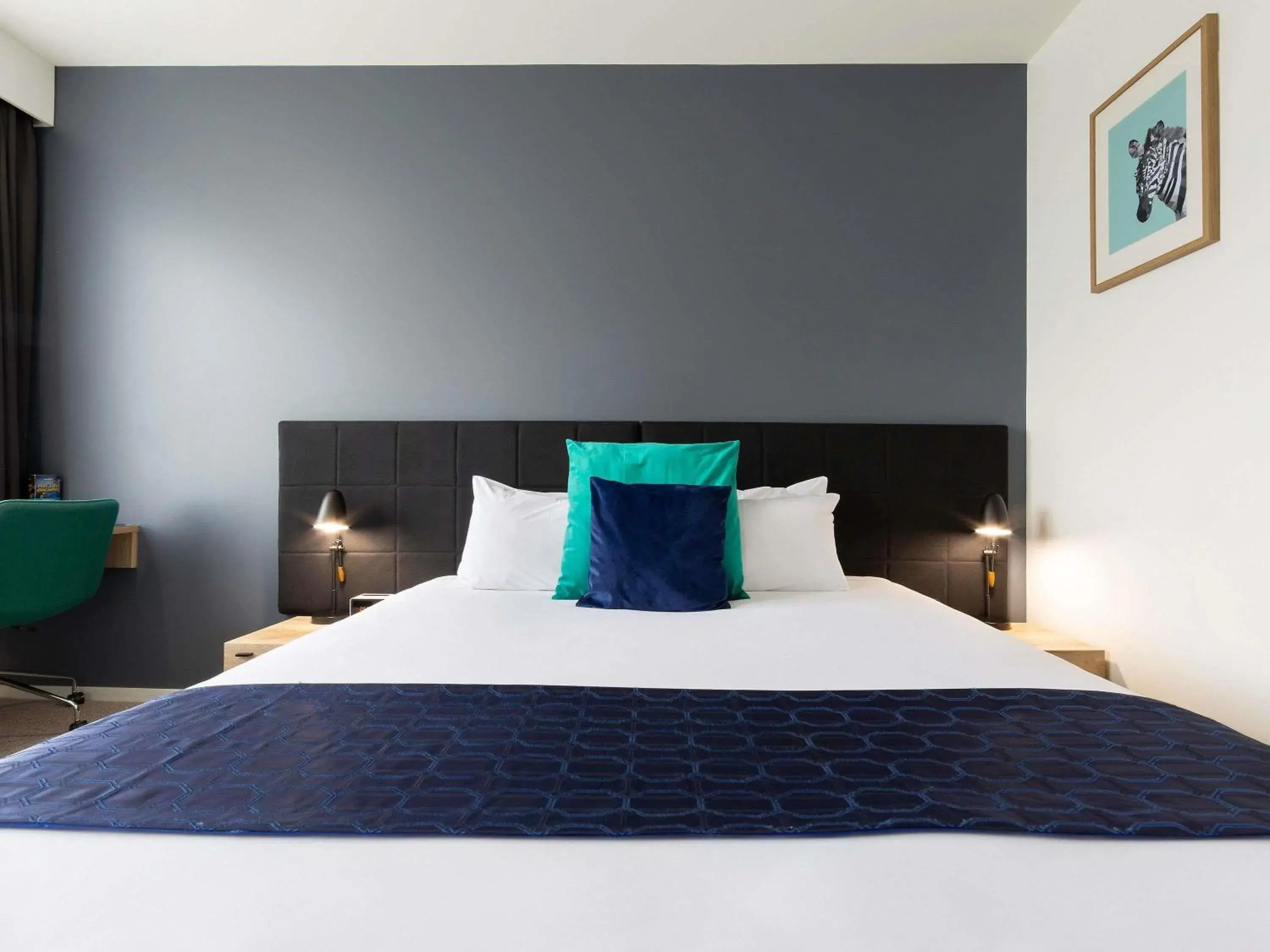 Bedroom, Bed in Mantra MacArthur Hotel Bedroom, Bed in Mantra MacArthur Hotel