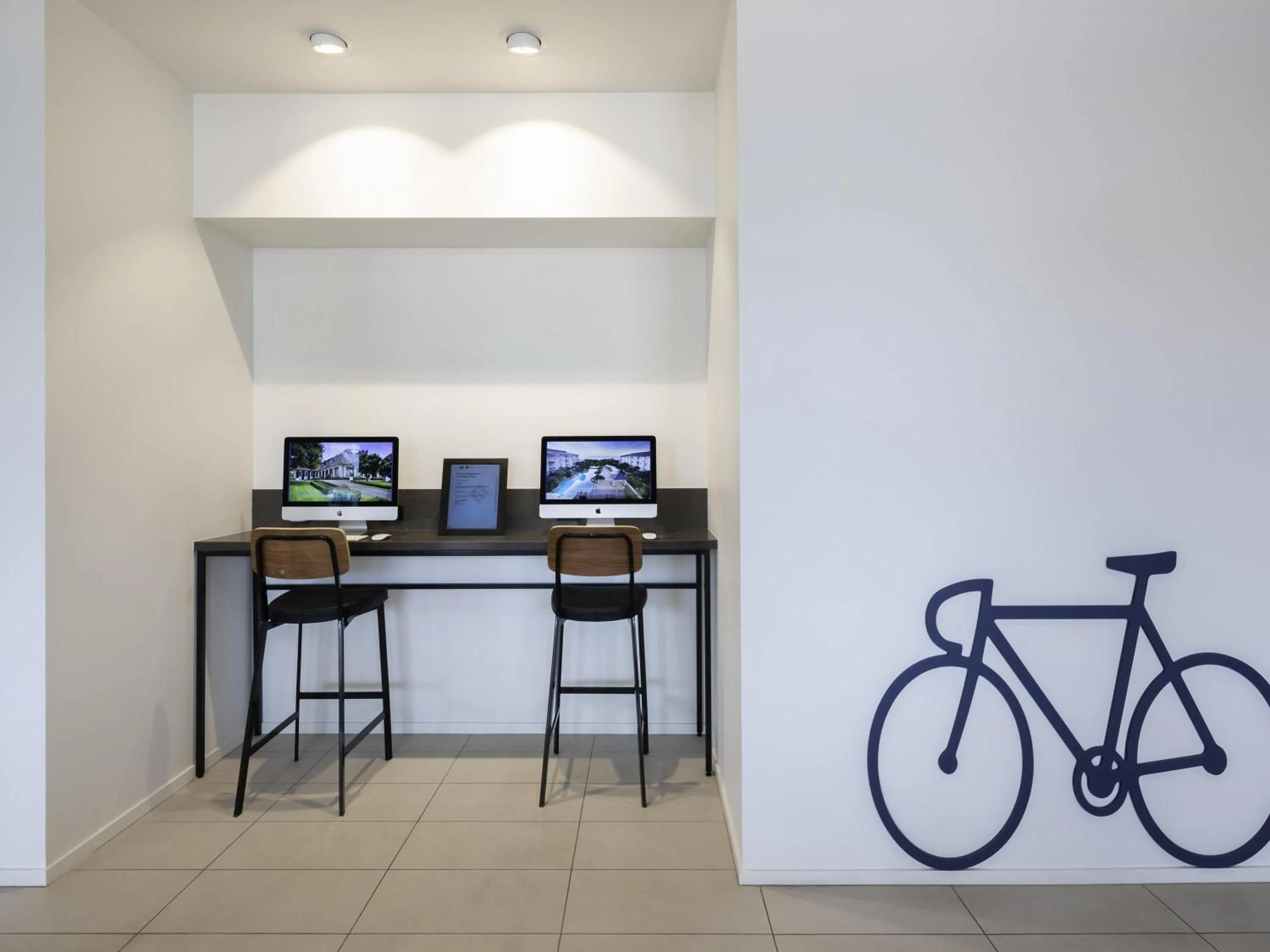 Business facilities in Mantra MacArthur Hotel